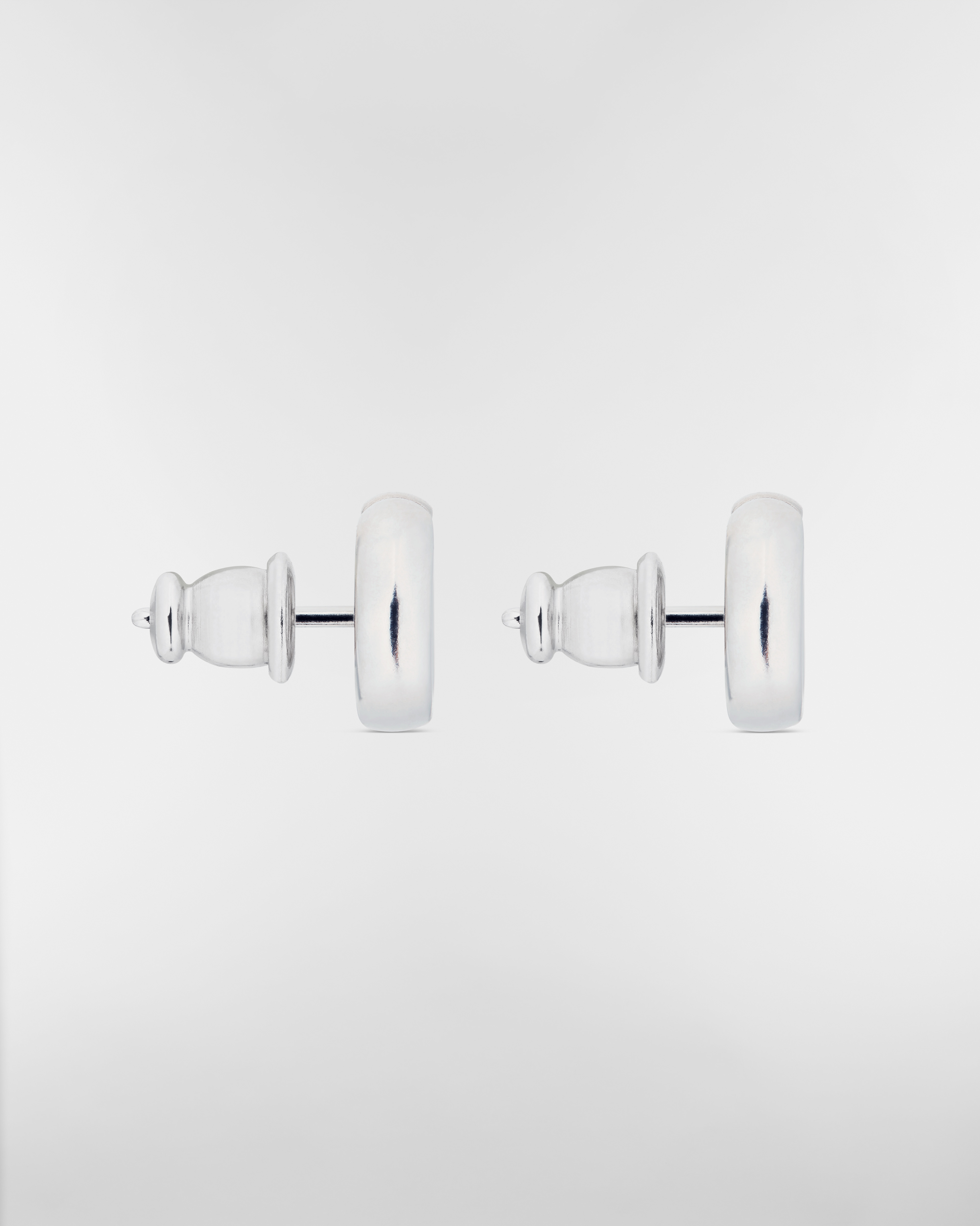 CD Navy 耳钉 银色饰面金属 E02