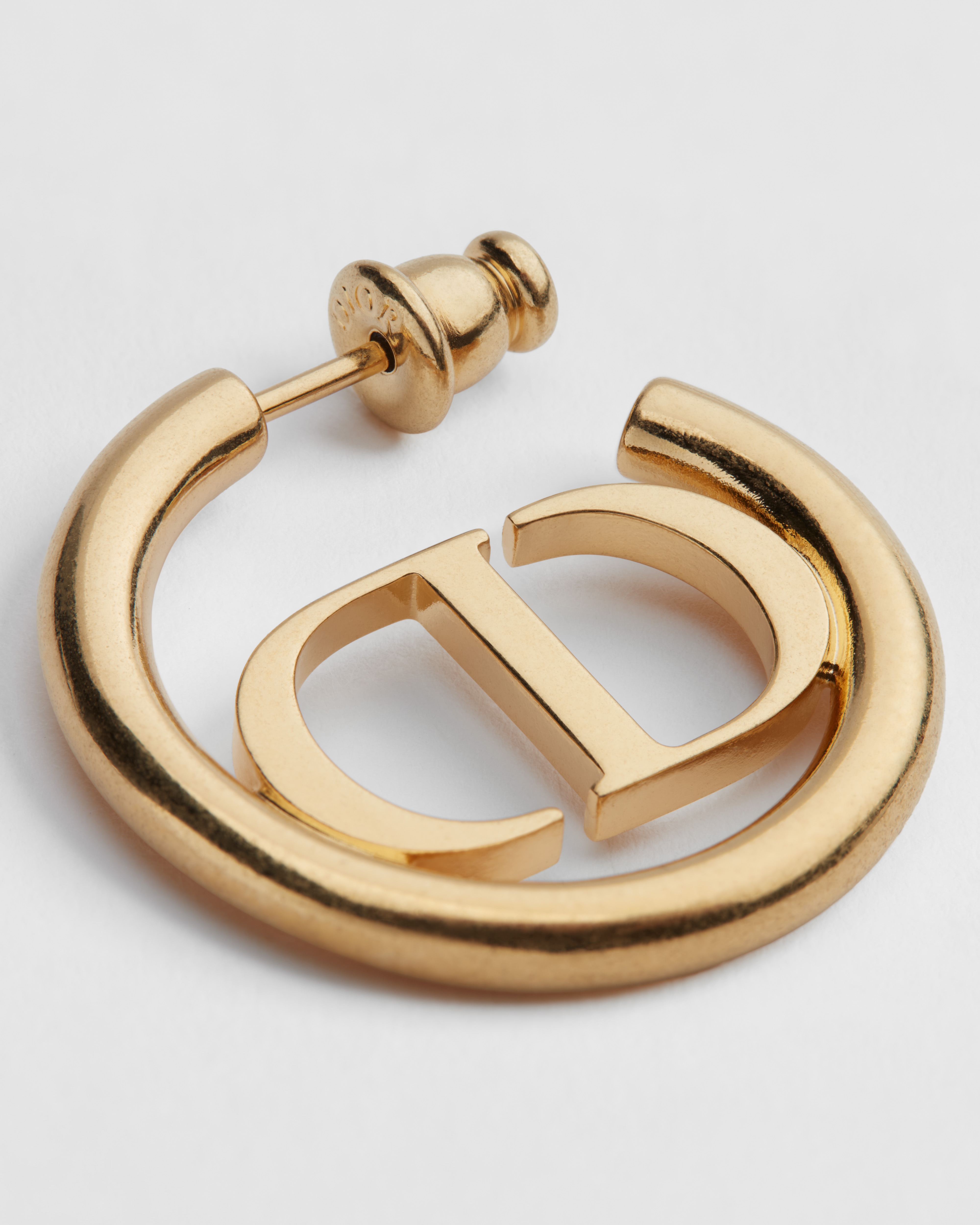 30 Montaigne 耳环 金色饰面金属 E09