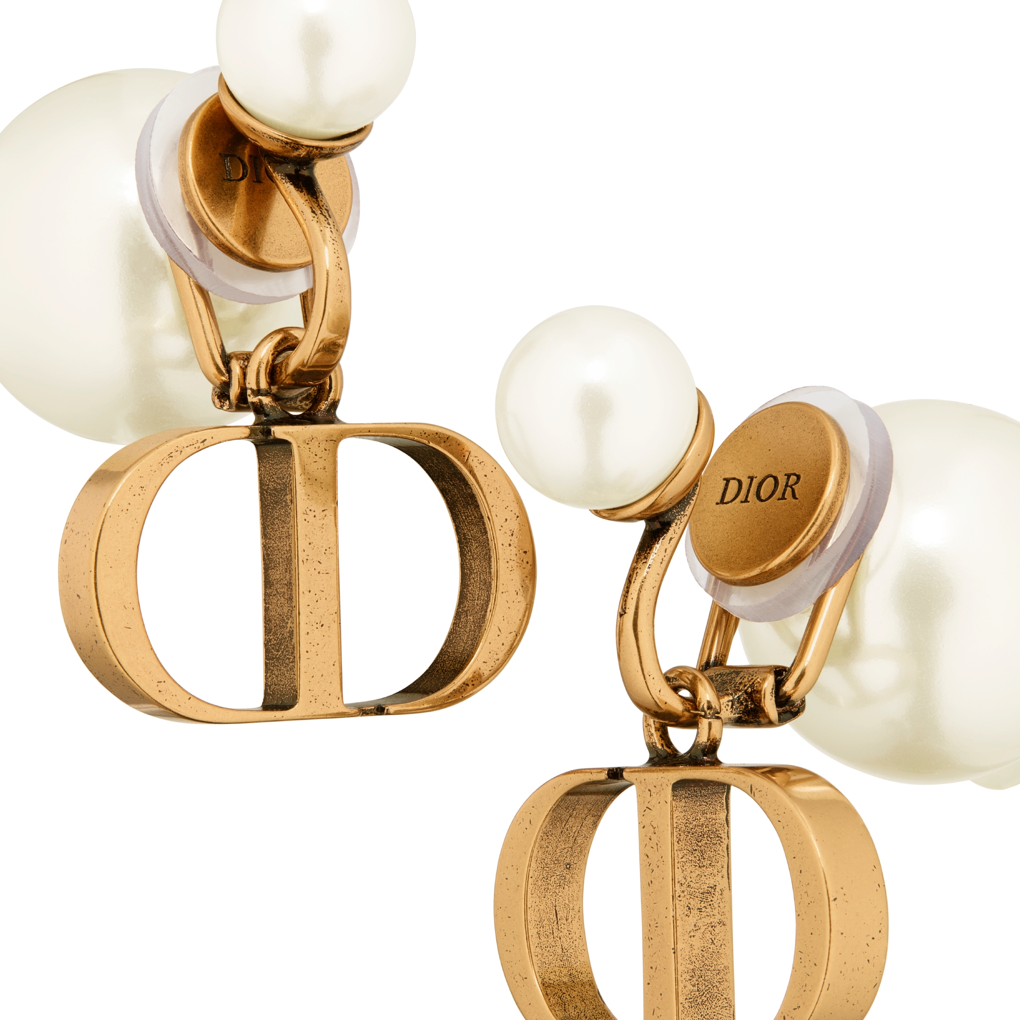 Dior Tribales 夹式耳环 复古金色饰面金属和白色树脂珠饰 E09
