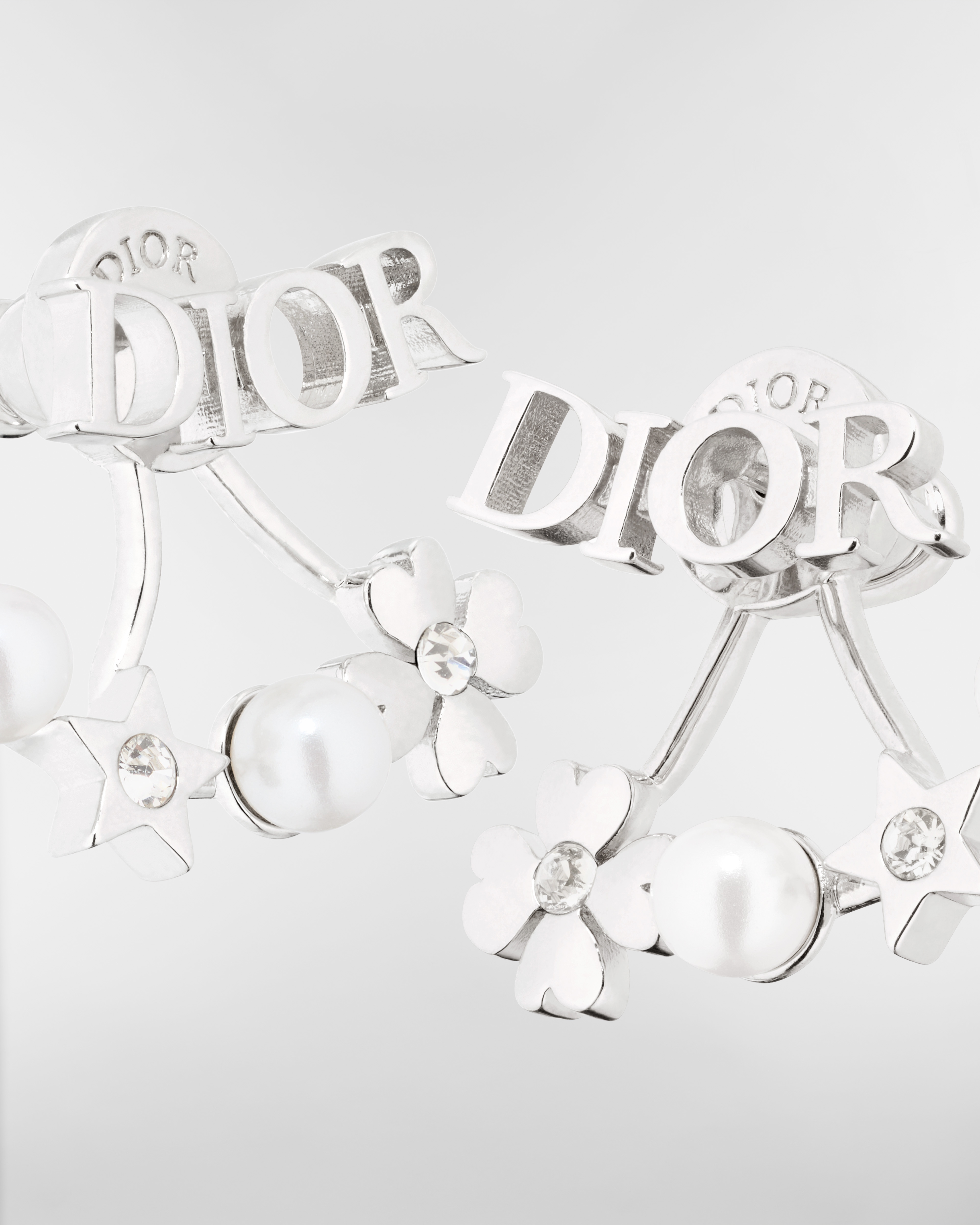 Dio(r)evolution 耳环 银色饰面金属、白色树脂珠饰和闪亮晶体装饰 E09