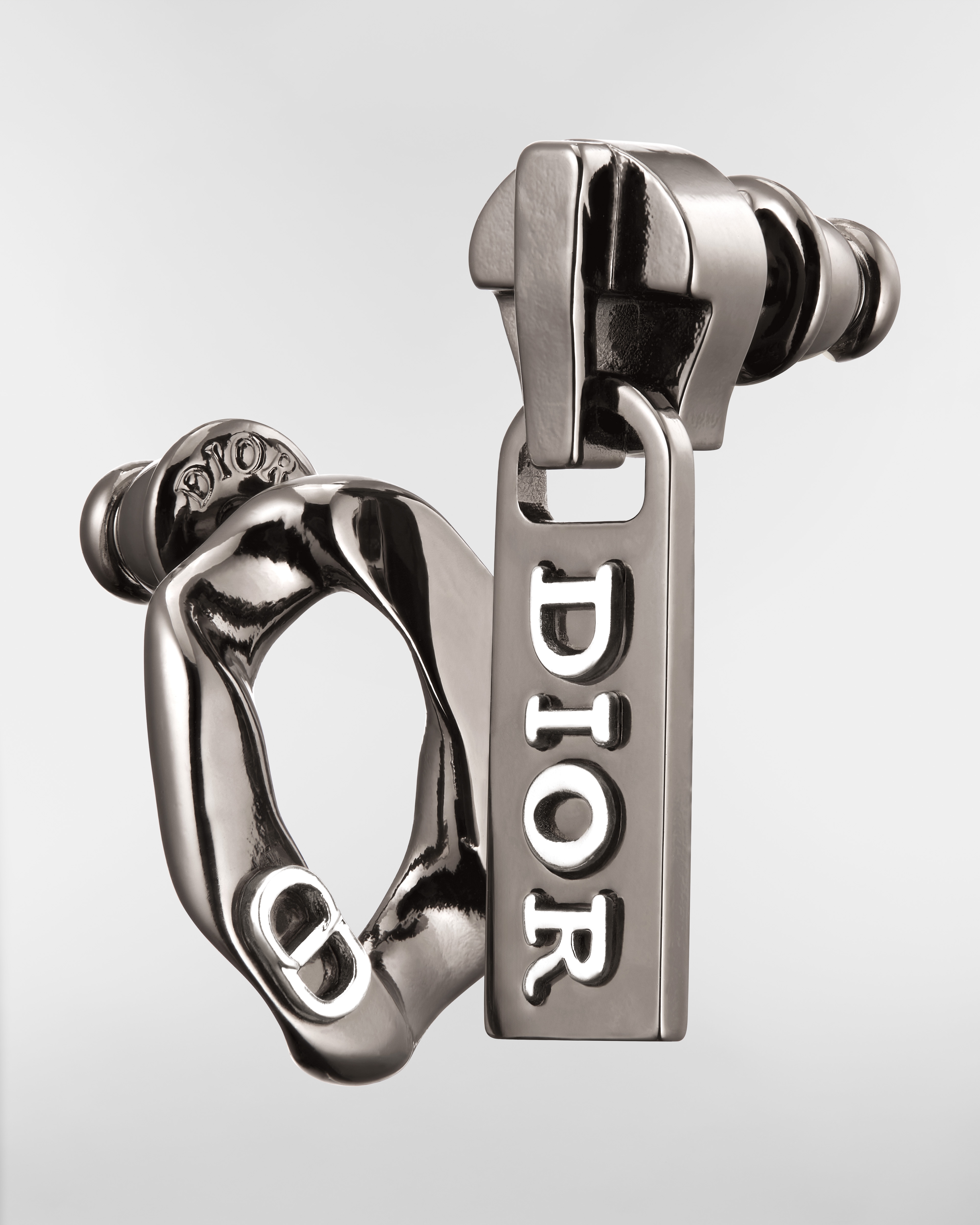 Dior Contrast 耳环 金属覆层和银色饰面铜合金 E09