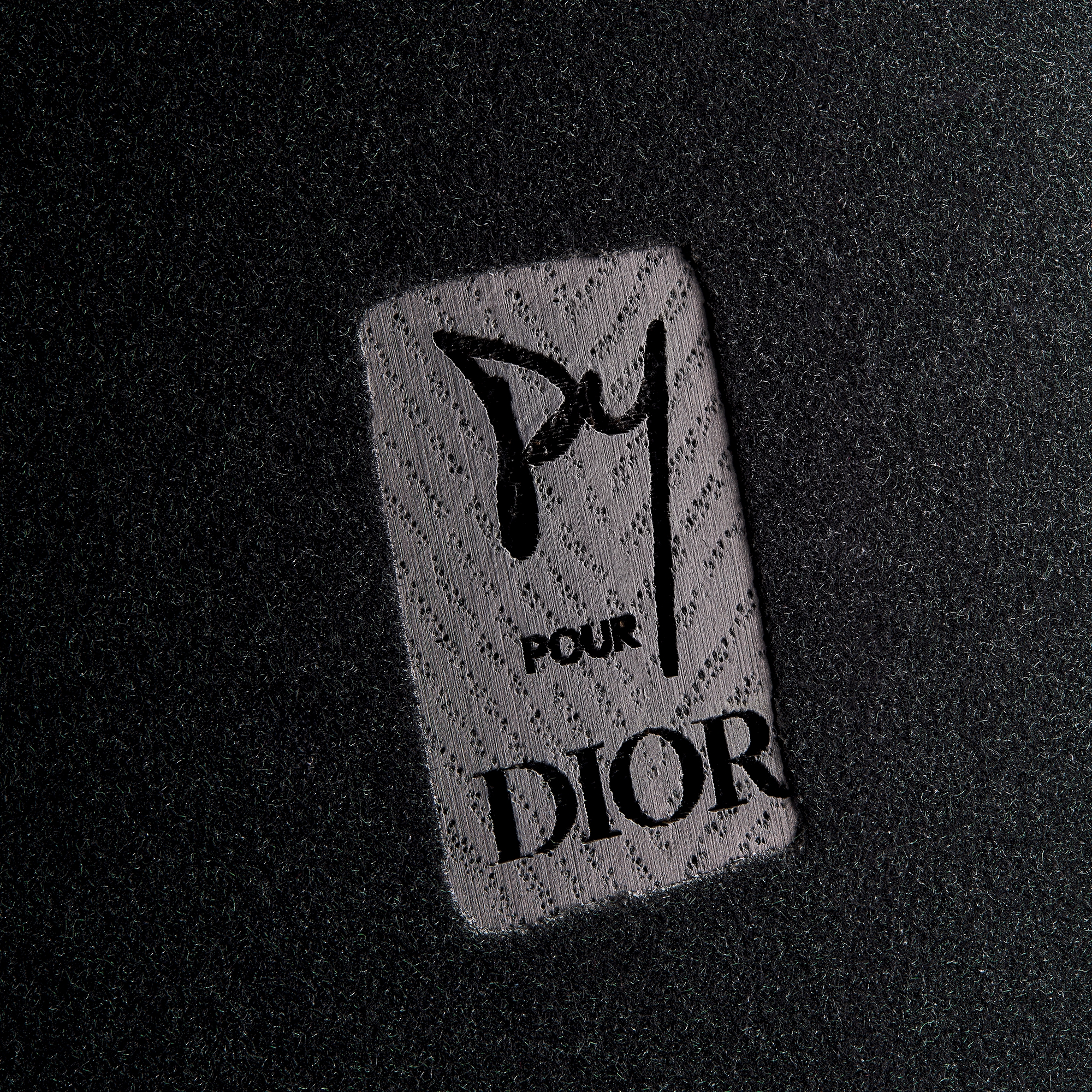 书挡 Dior Maison x Pierre Yovanovitch，橡木 E10