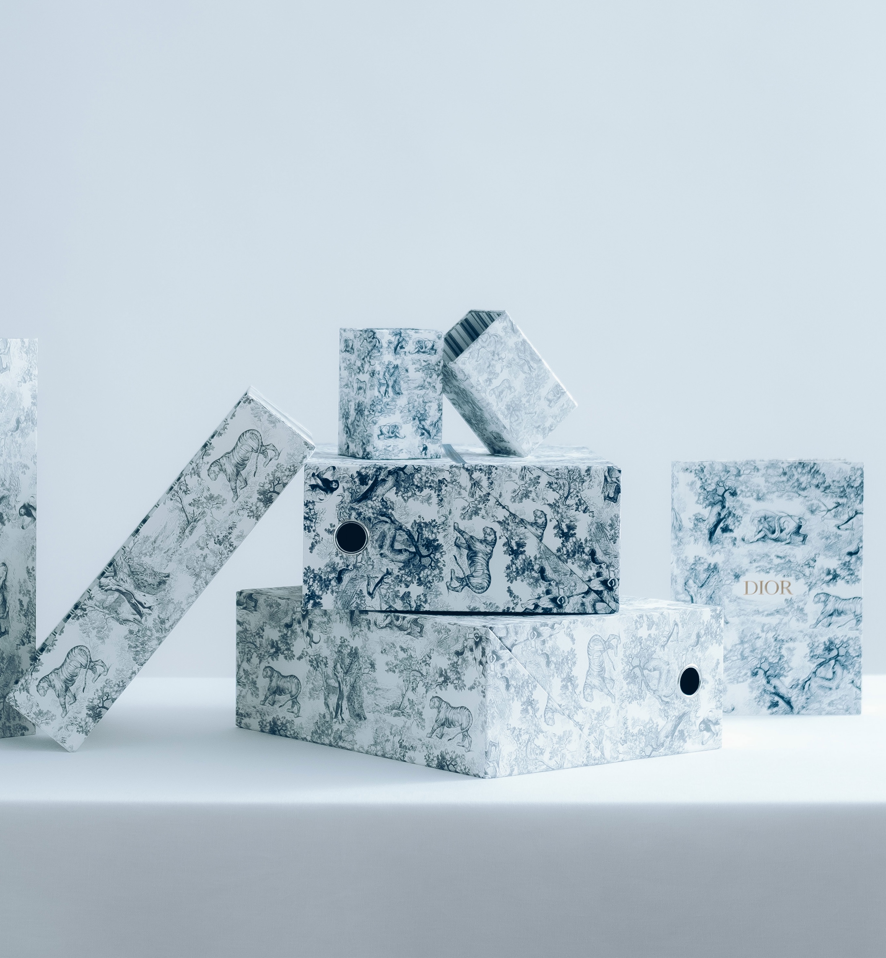 大号笔记本 蓝色茹伊印花 E13