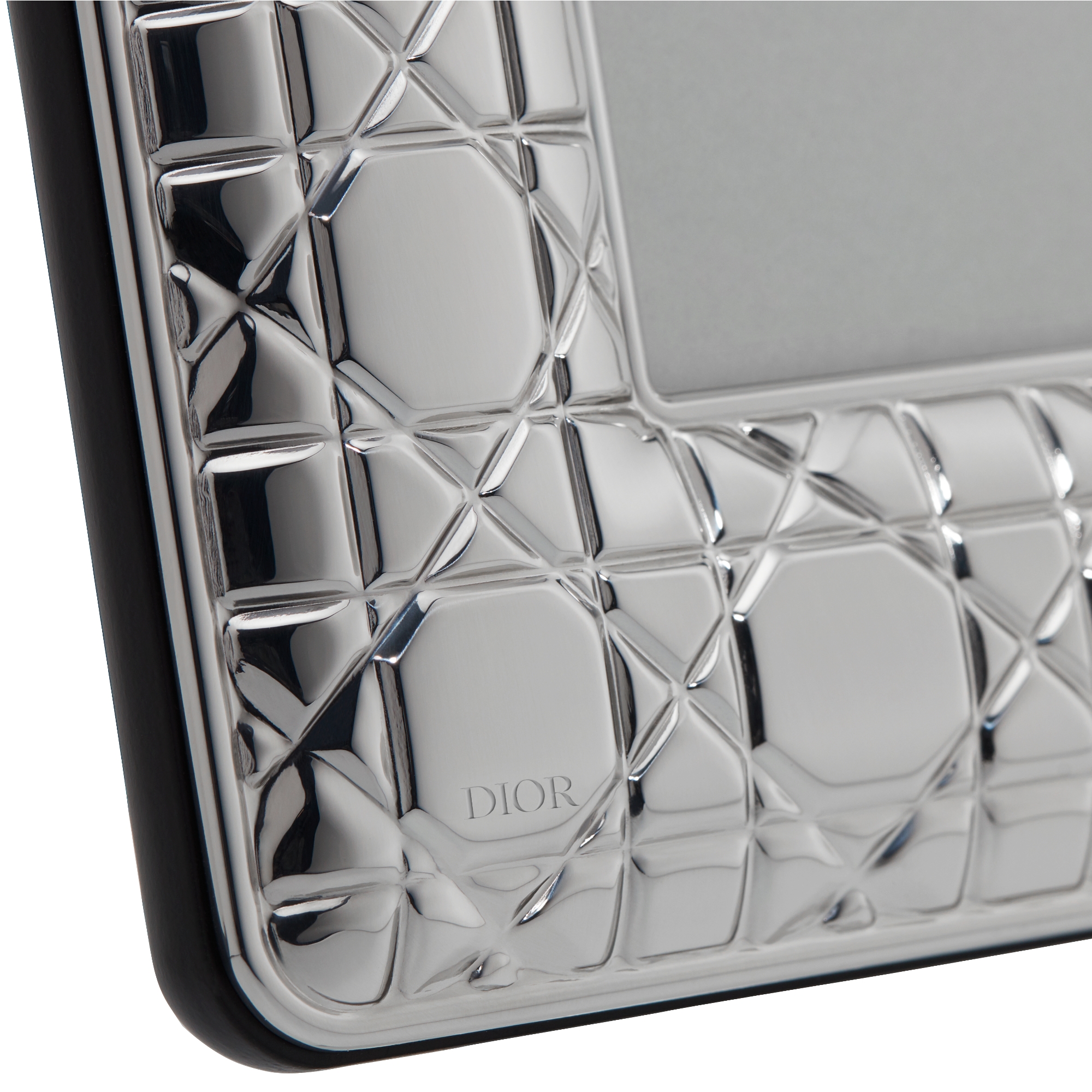 大号相框 银色饰面藤格纹 E09