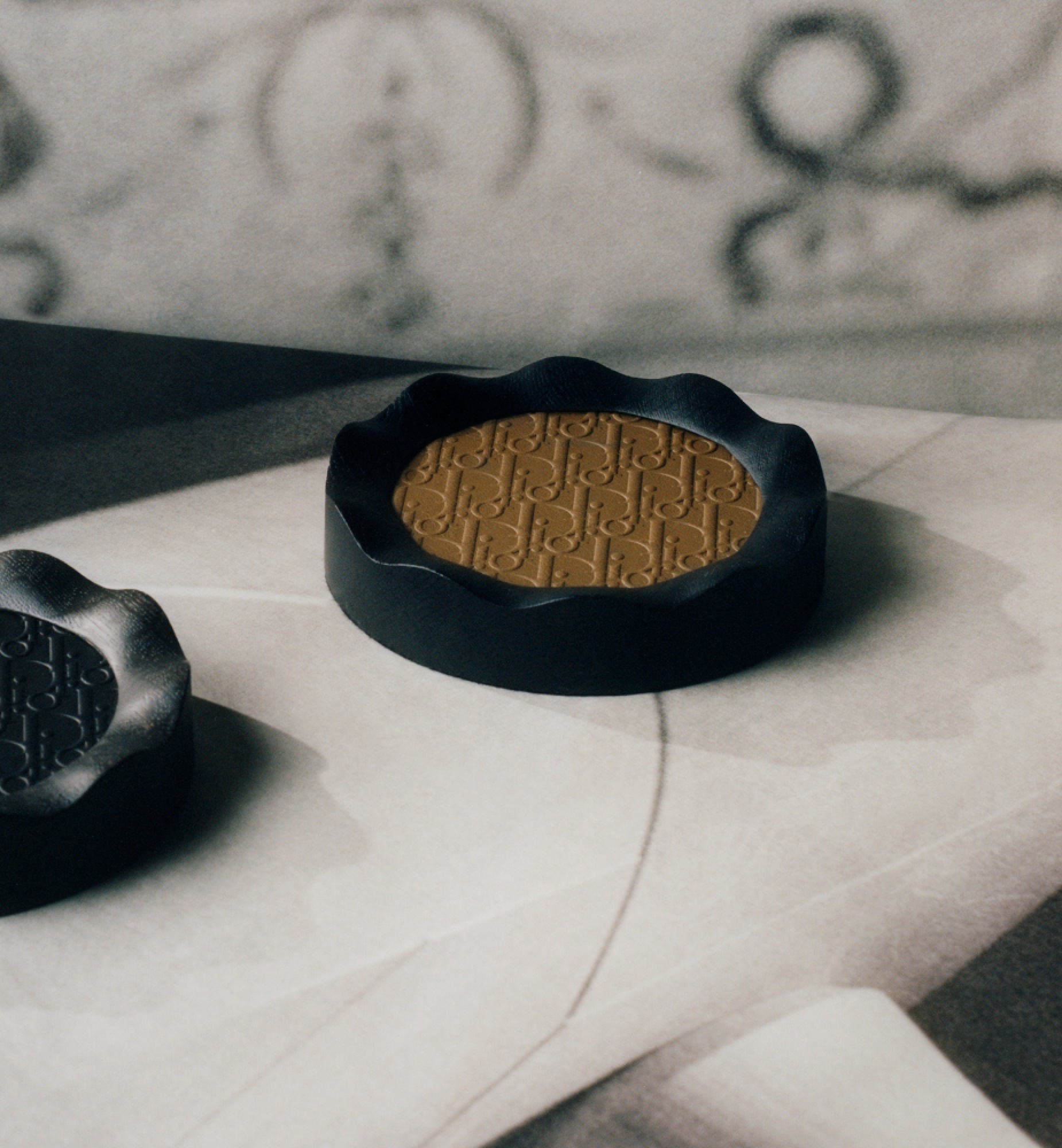 装饰托盘 Dior Maison x Pierre Yovanovitch，古铜色 E12