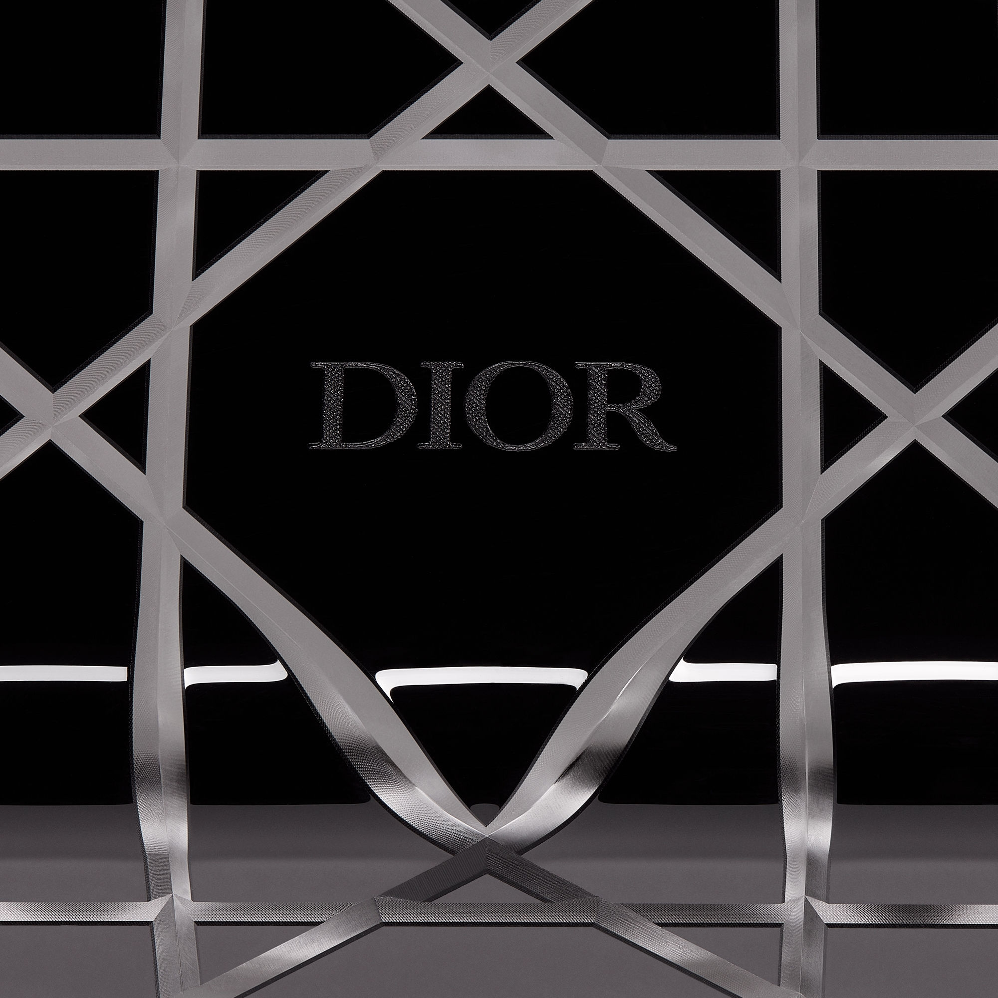 托盘  黑色藤格纹 E10