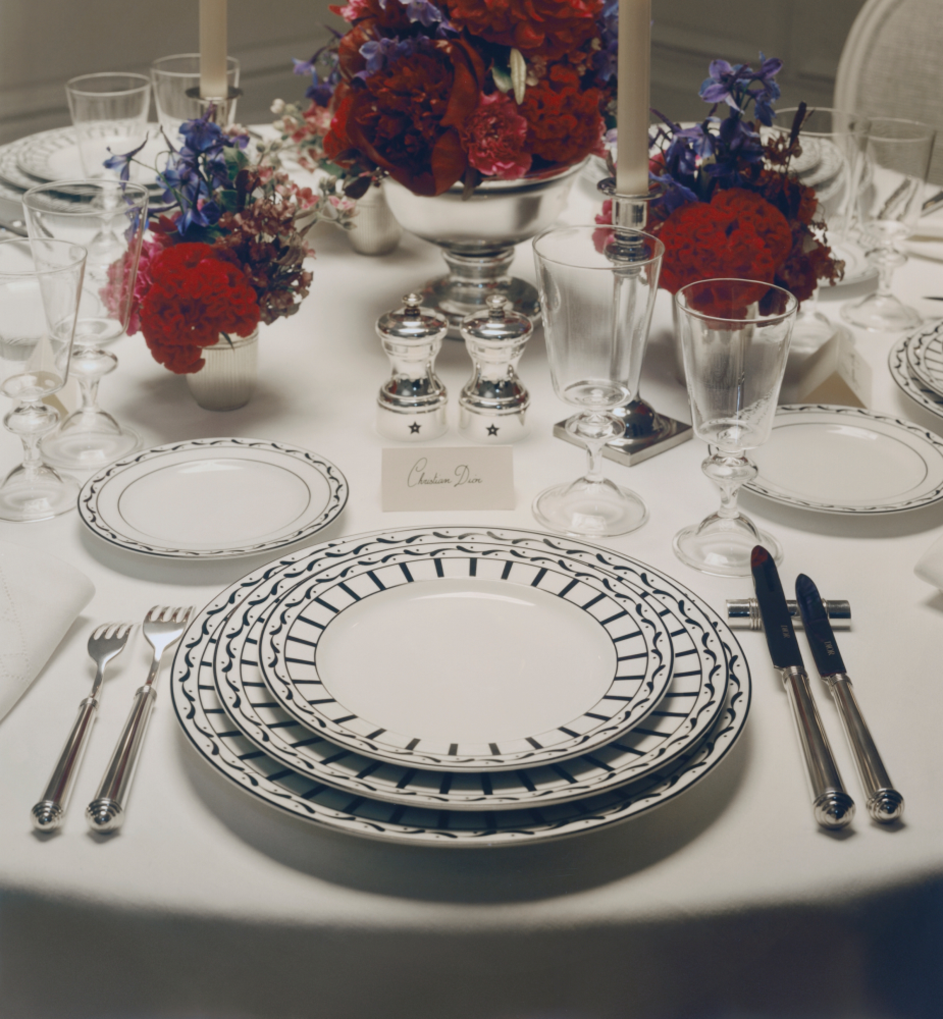 Monsieur Dior 系列甜品碟 白色和黑色 E12