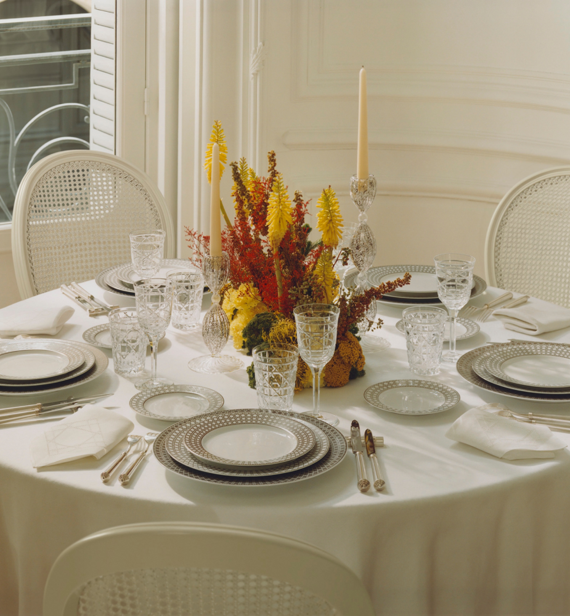 Cannage Montaigne 系列小吃碟 白色和米色 E13