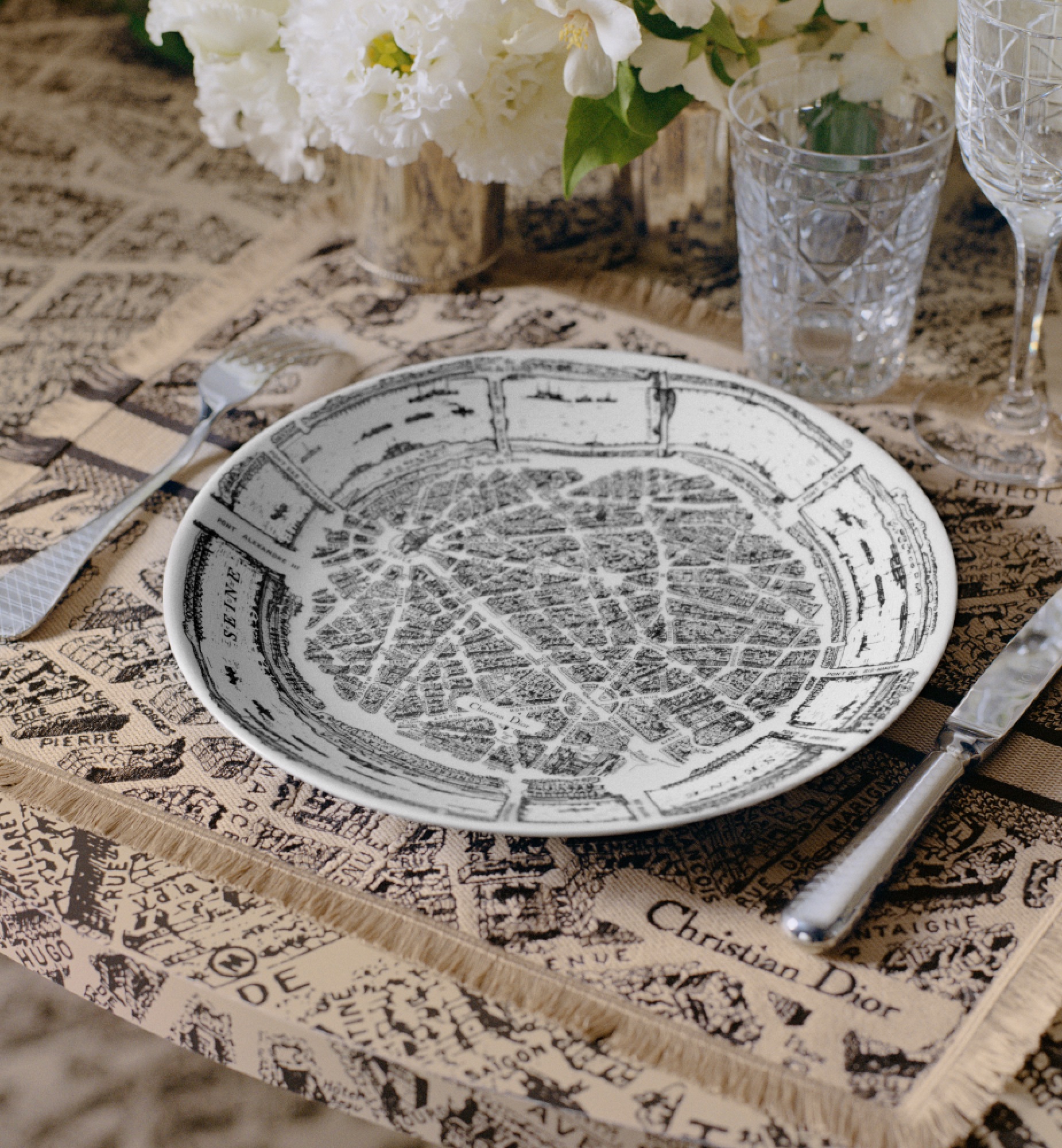 餐盘 白色和黑色 Plan de Paris 图案 E12