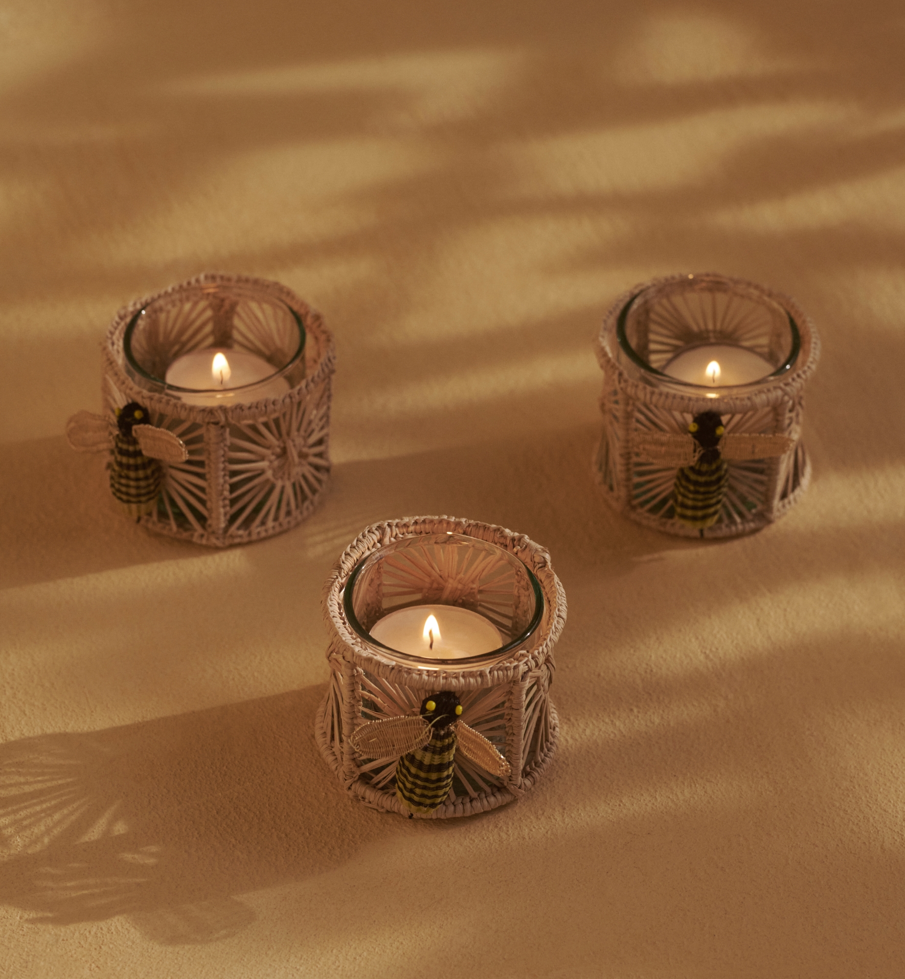 烛台 米色小蜜蜂标识 E12