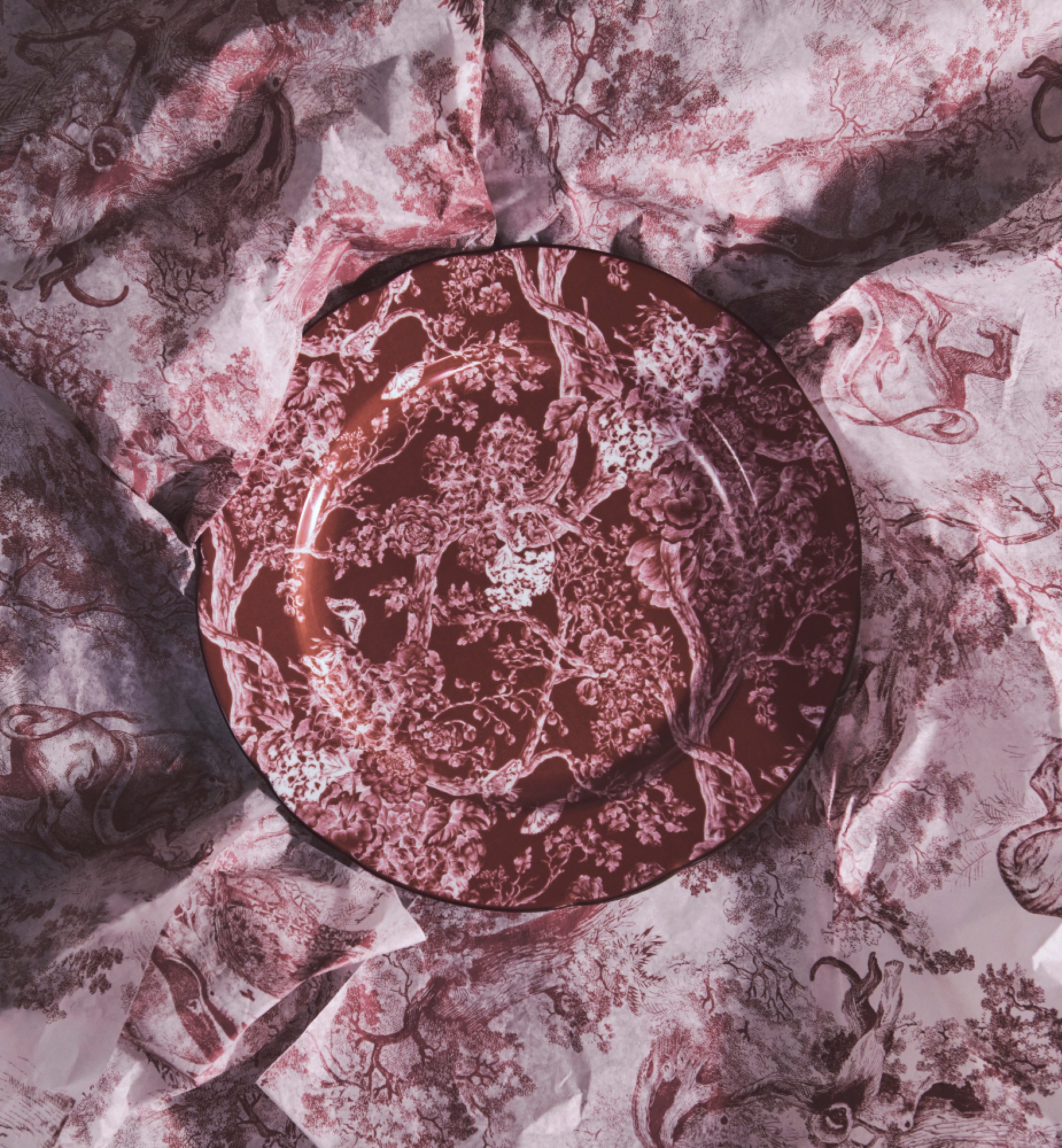 甜品碟 酒红色茹伊印花绣球花图案 E12