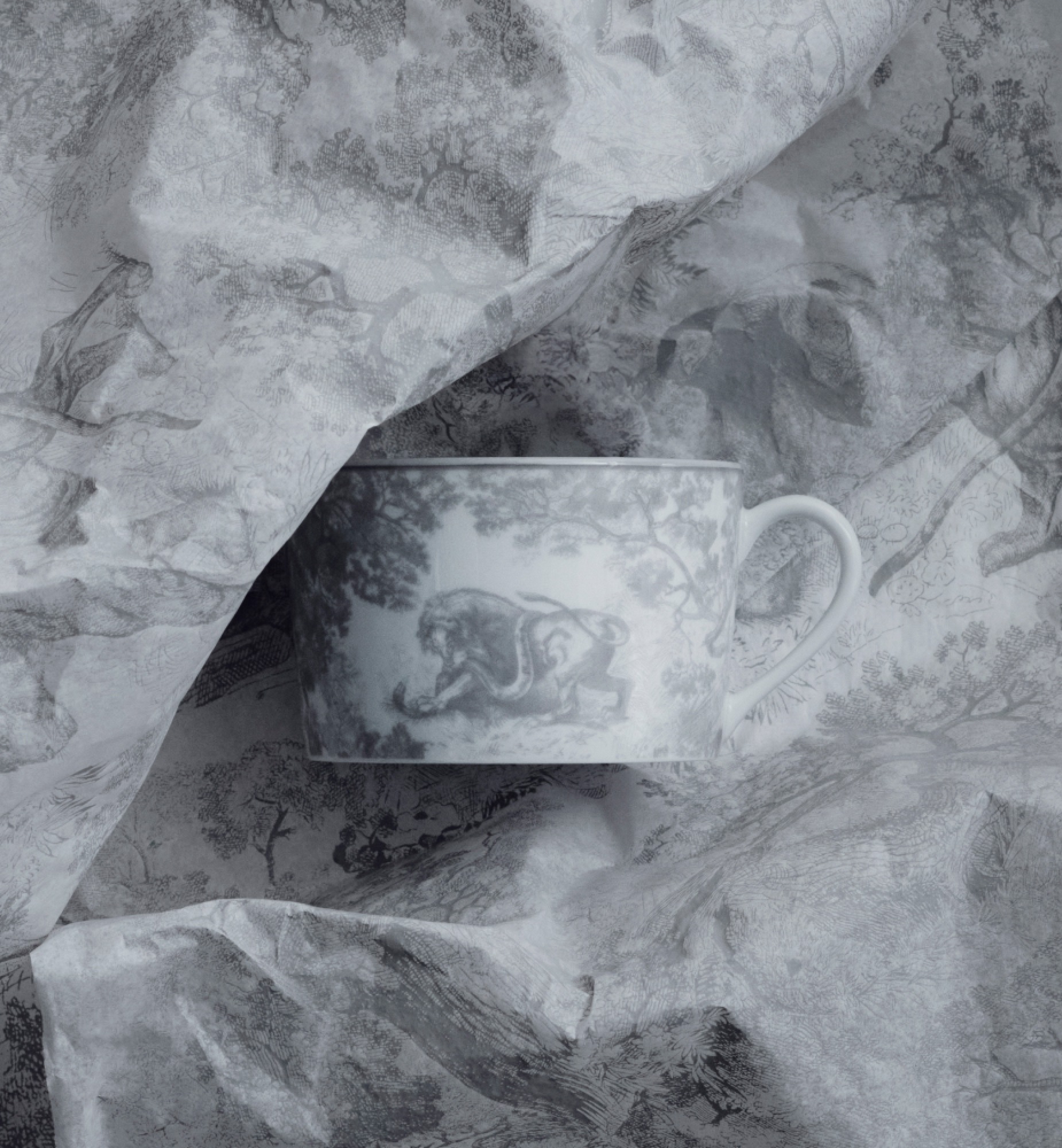 早餐杯 白色和灰色茹伊印花 E12