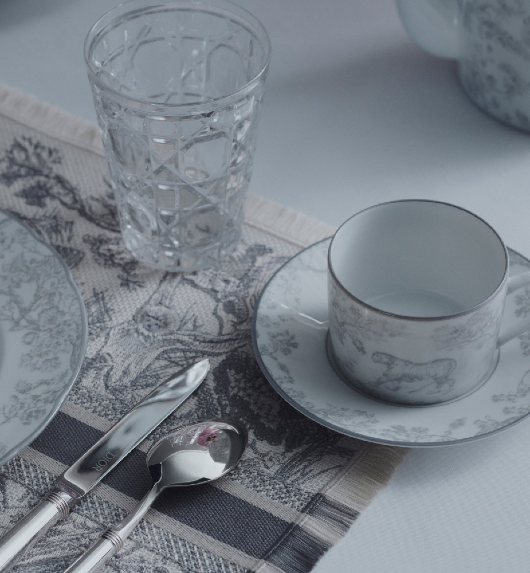 茶杯杯托 灰色茹伊印花 E13