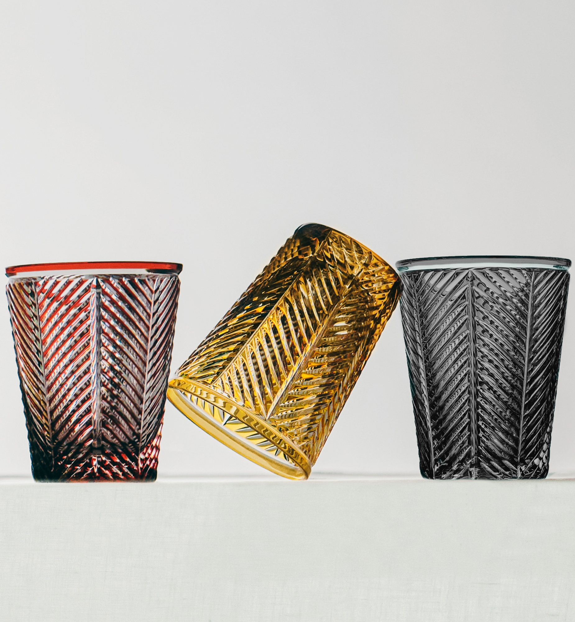 水杯 黑色人字斜纹图案 E13