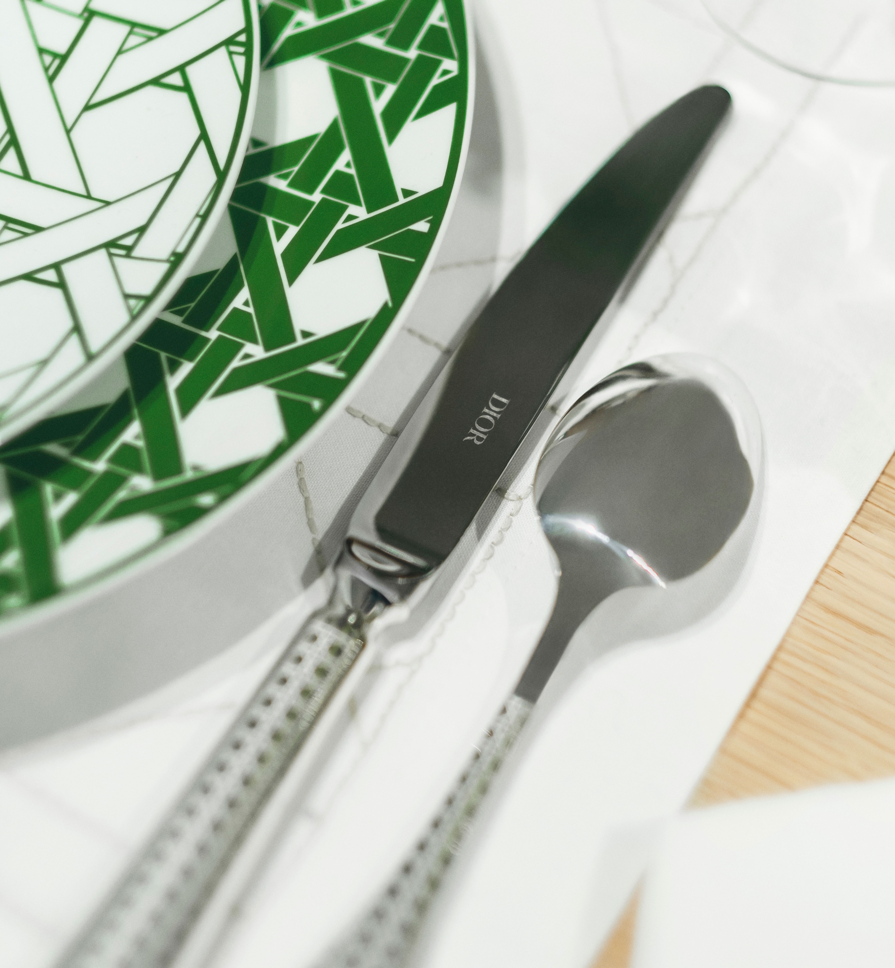 汤匙 银色饰面金属藤格纹 E08