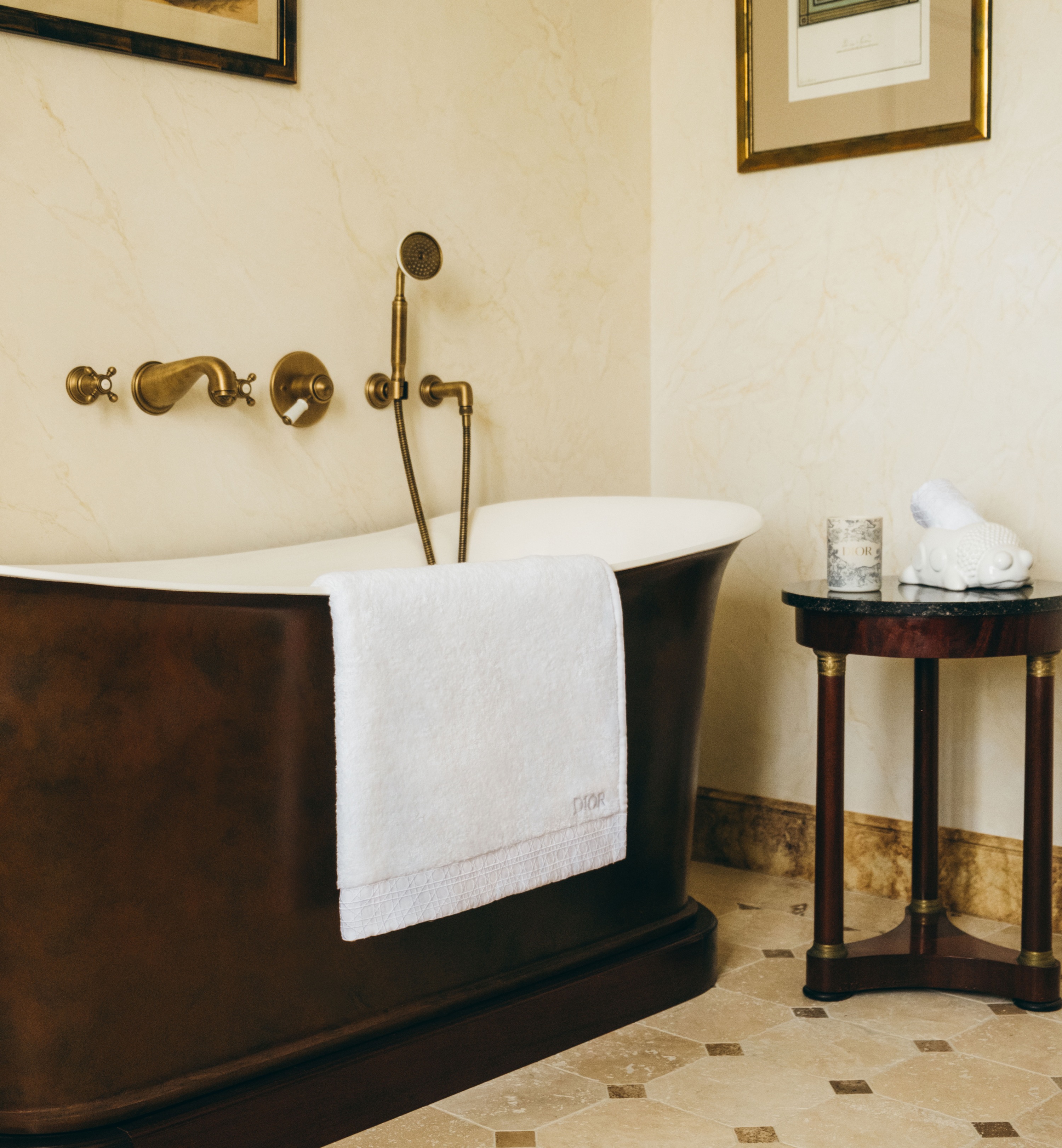 浴巾 白色藤格纹 E13