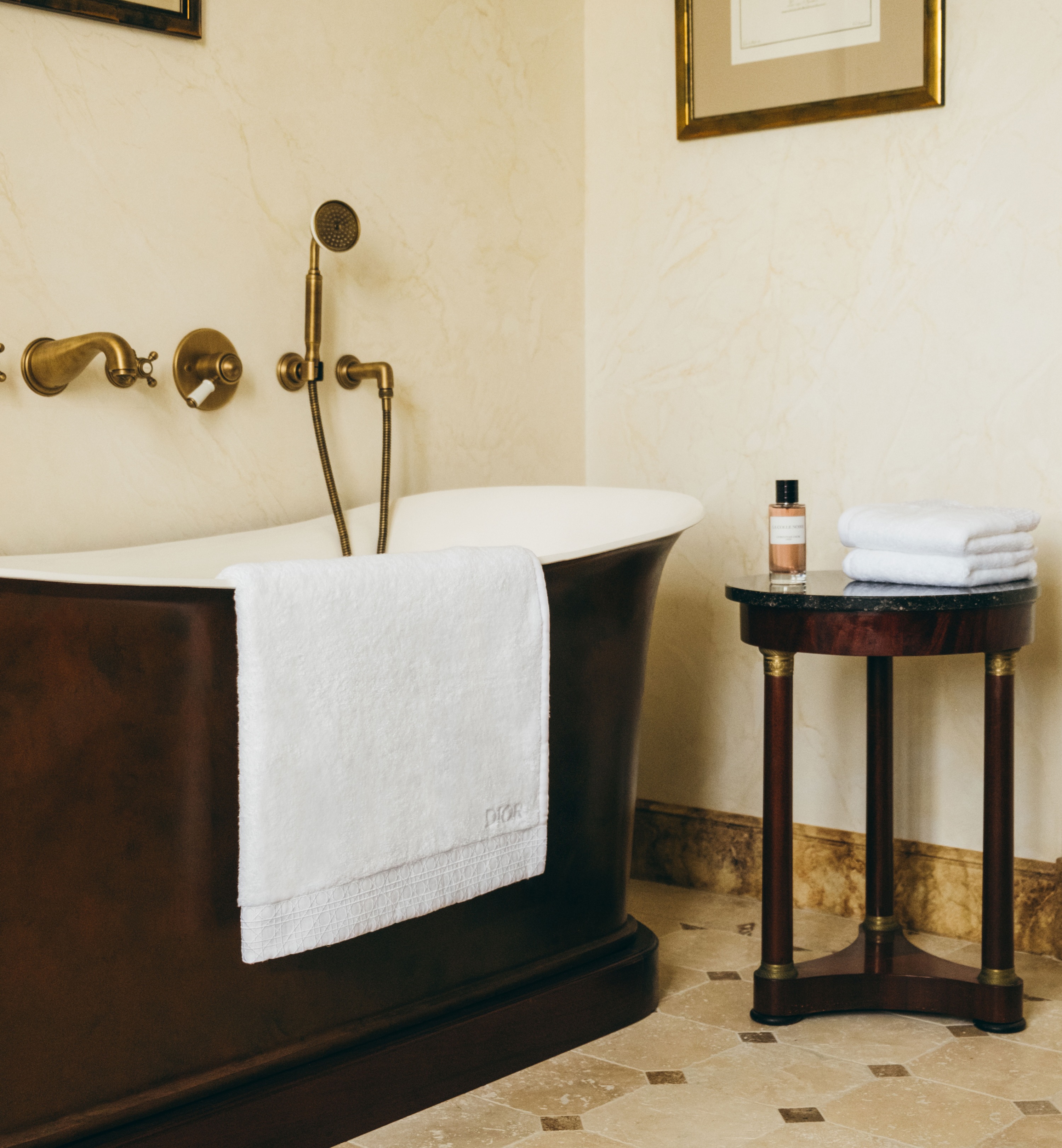 擦手巾 白色机织藤格纹饰带 E13