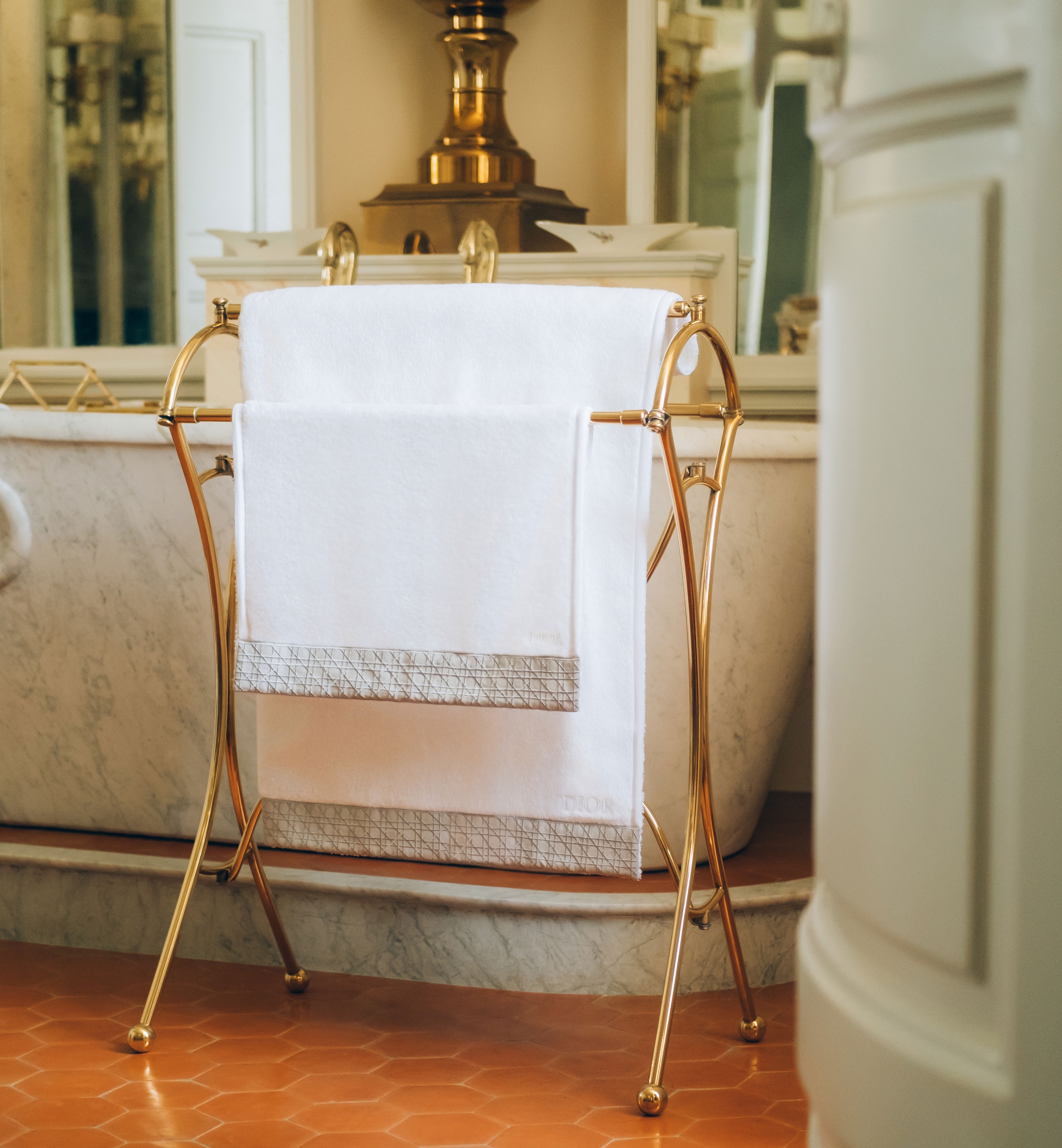 擦手巾 灰色机织藤格纹饰带 E12