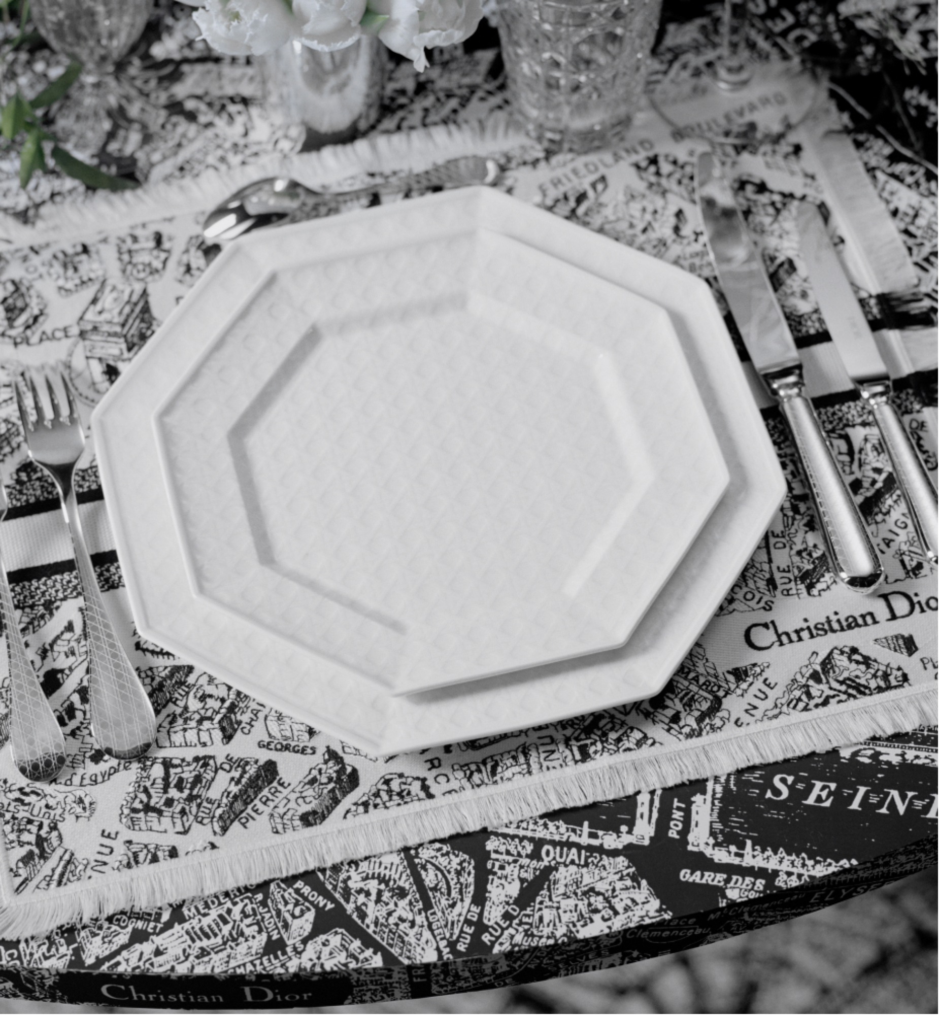 餐垫 白色和黑色 Plan de Paris 图案 E12