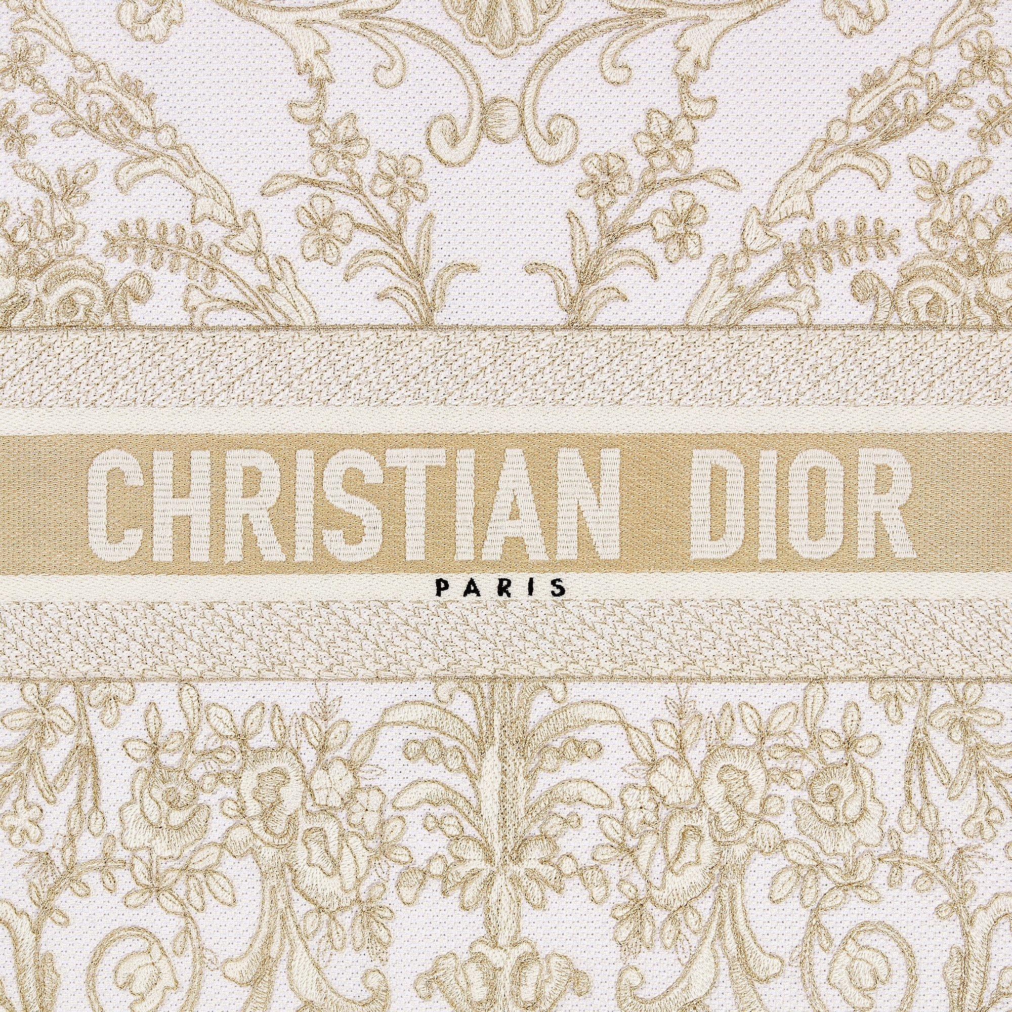 正方形靠垫 白色棉质混纺面料金色调 Dioresque Butterfly 图案刺绣 E09