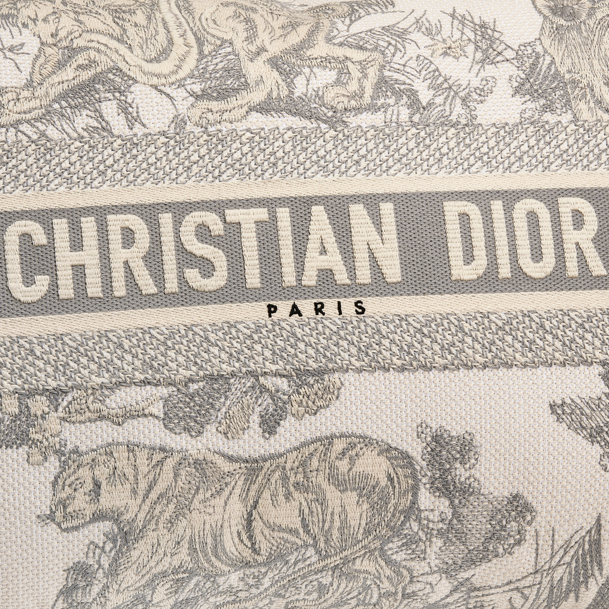 方形靠垫 灰色茹伊印花 E09