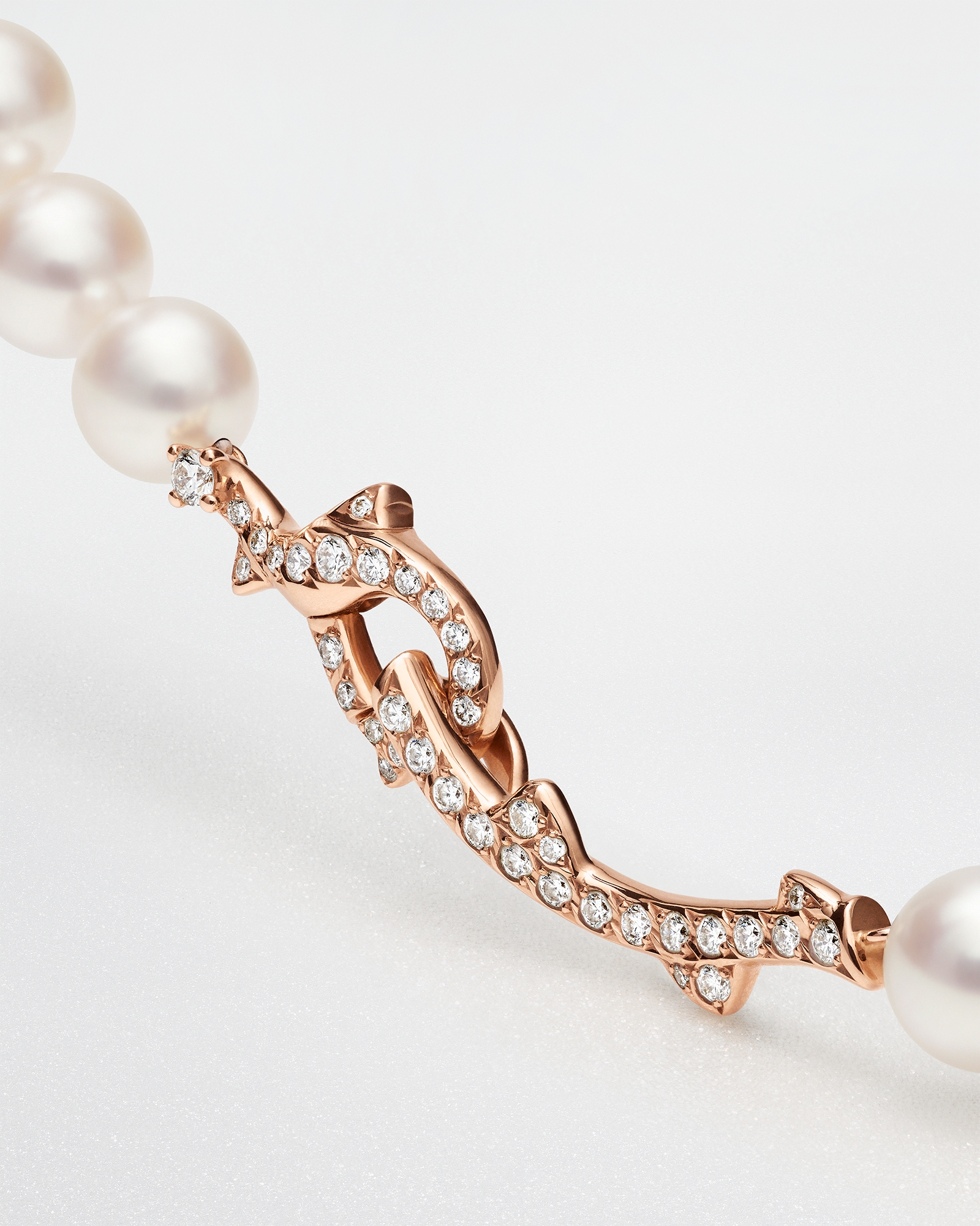 Bois de Rose 项链 玫瑰色 18K 金、珍珠和钻石装饰 E02