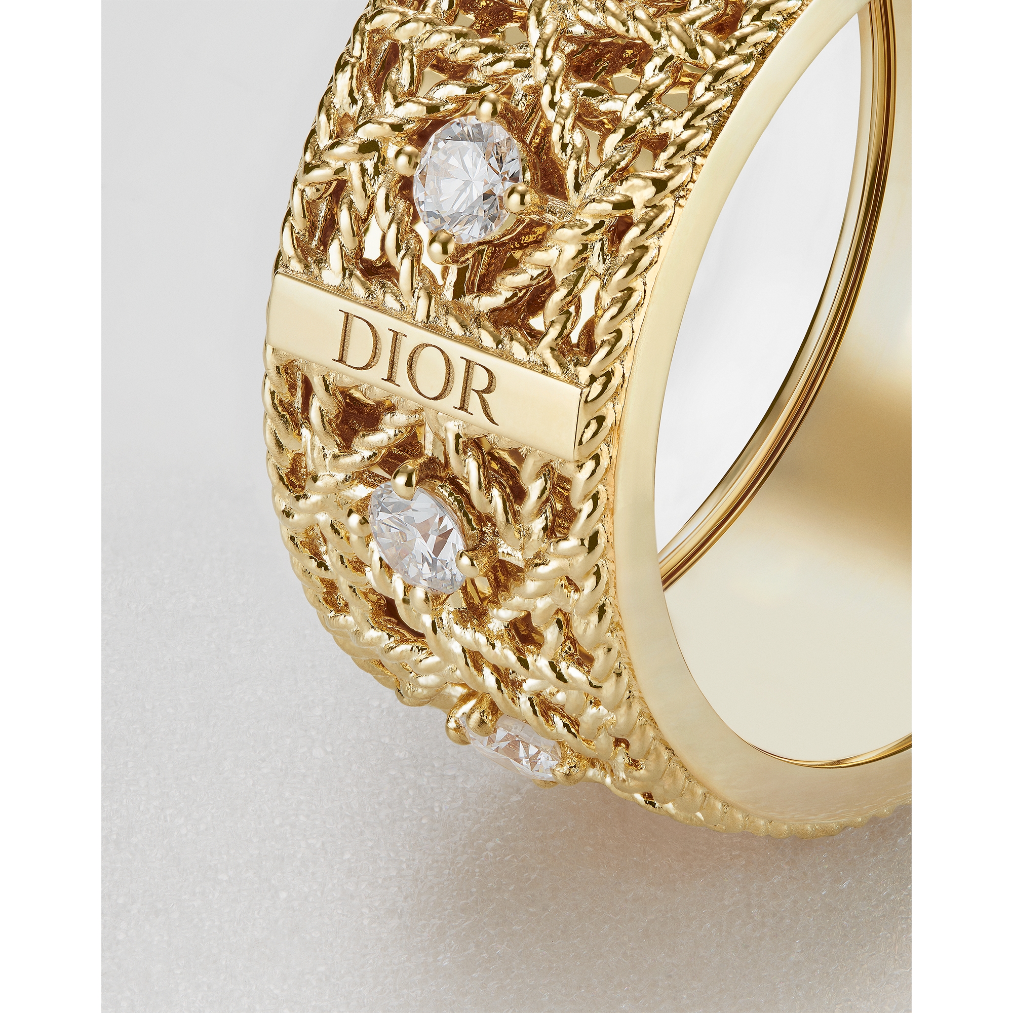 My Dior 戒指 黄色 18K 金和钻石装饰 E03