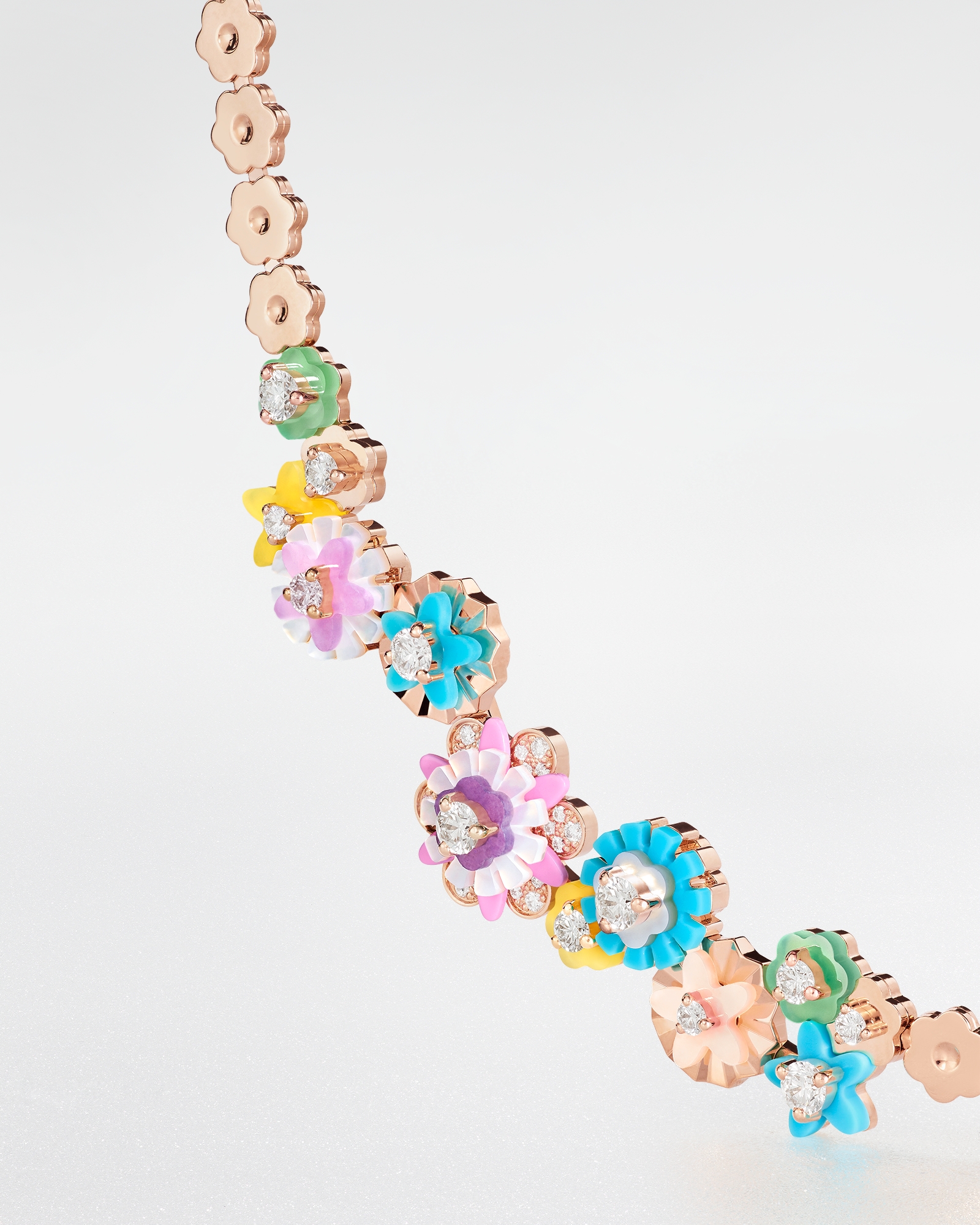Diorigami 项链 玫瑰色 18K 金、钻石、绿玉髓、绿松石、黄玛瑙、锂云母、白色珍珠母贝、粉色欧泊和高级珠宝彩漆 E02