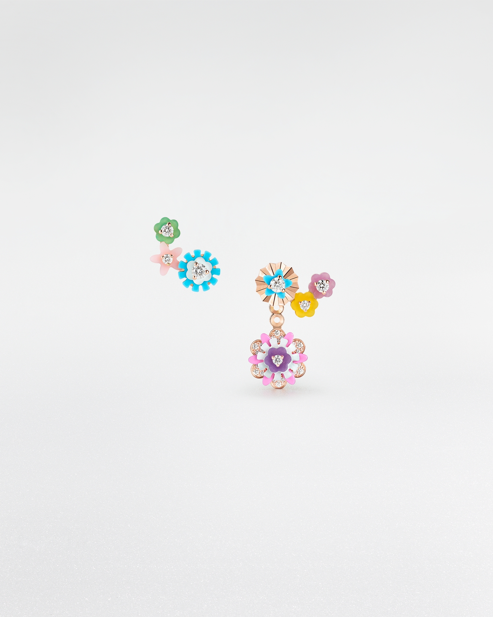 Diorigami 耳环 玫瑰色 18K 金、钻石、绿玉髓、绿松石、黄玛瑙、锂云母、白色珍珠母贝、粉色欧泊和高级珠宝彩漆 E01