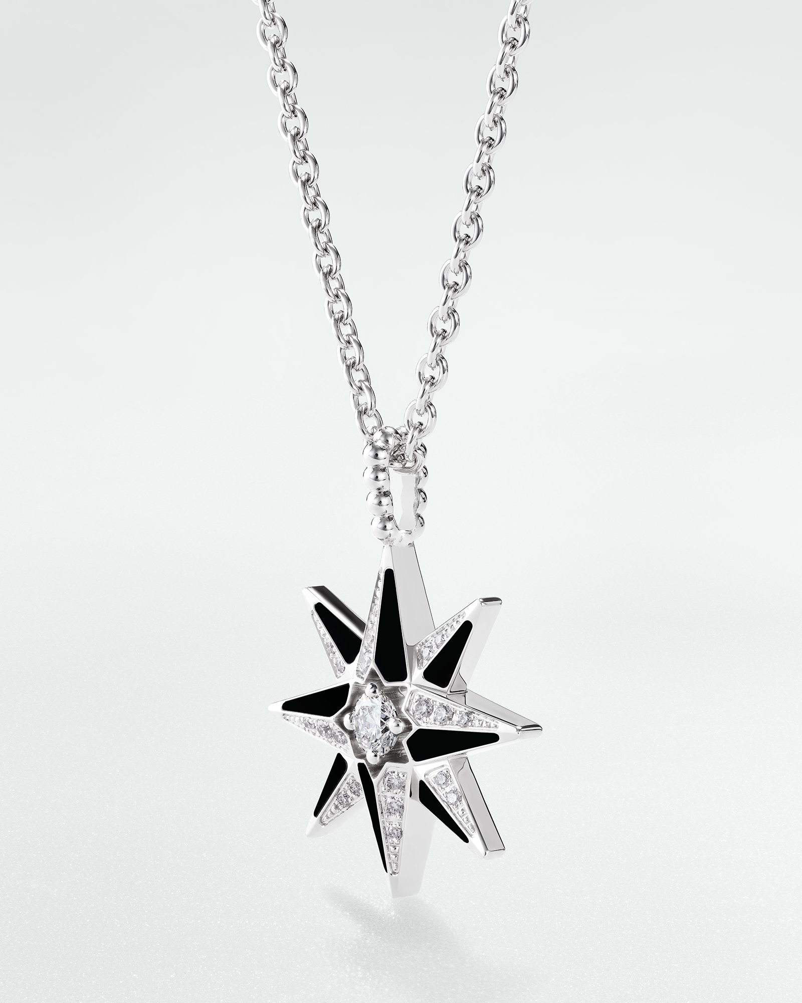 Étoile des Vents 饰牌项链 白色 18K 金、黑色涂漆和钻石 E03