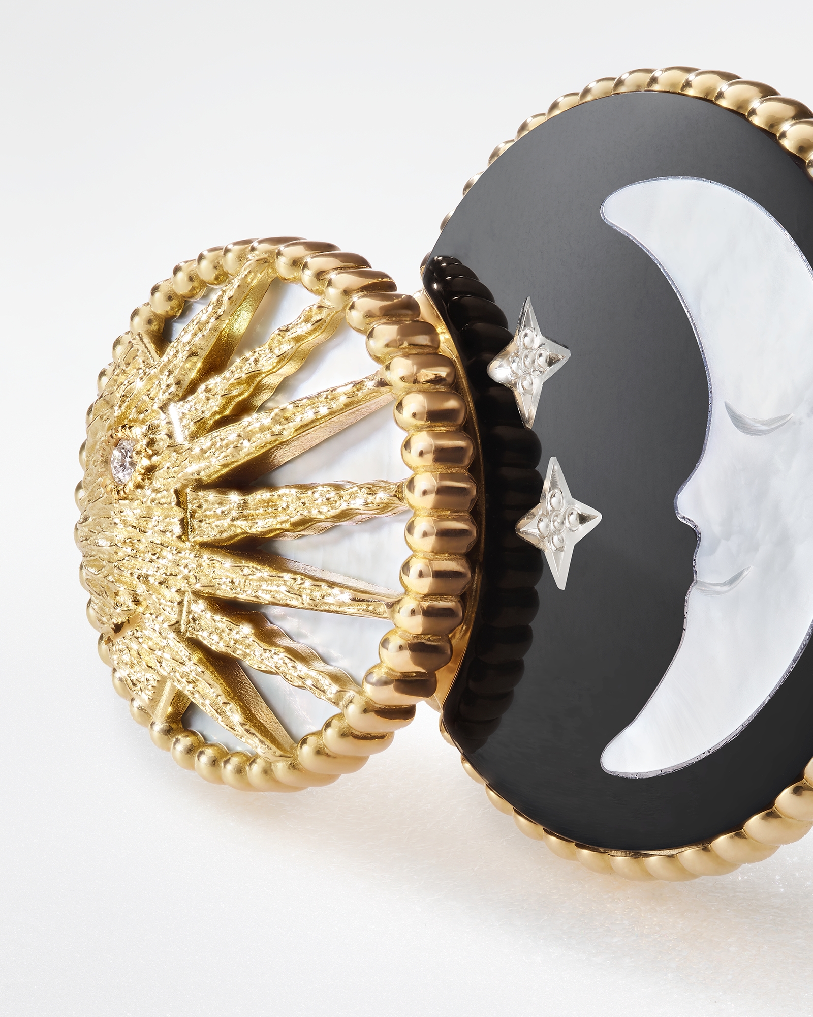 Rose Céleste 戒指 黄色 18K 金、铂金、钻石、珍珠母贝和缟玛瑙装饰 E03