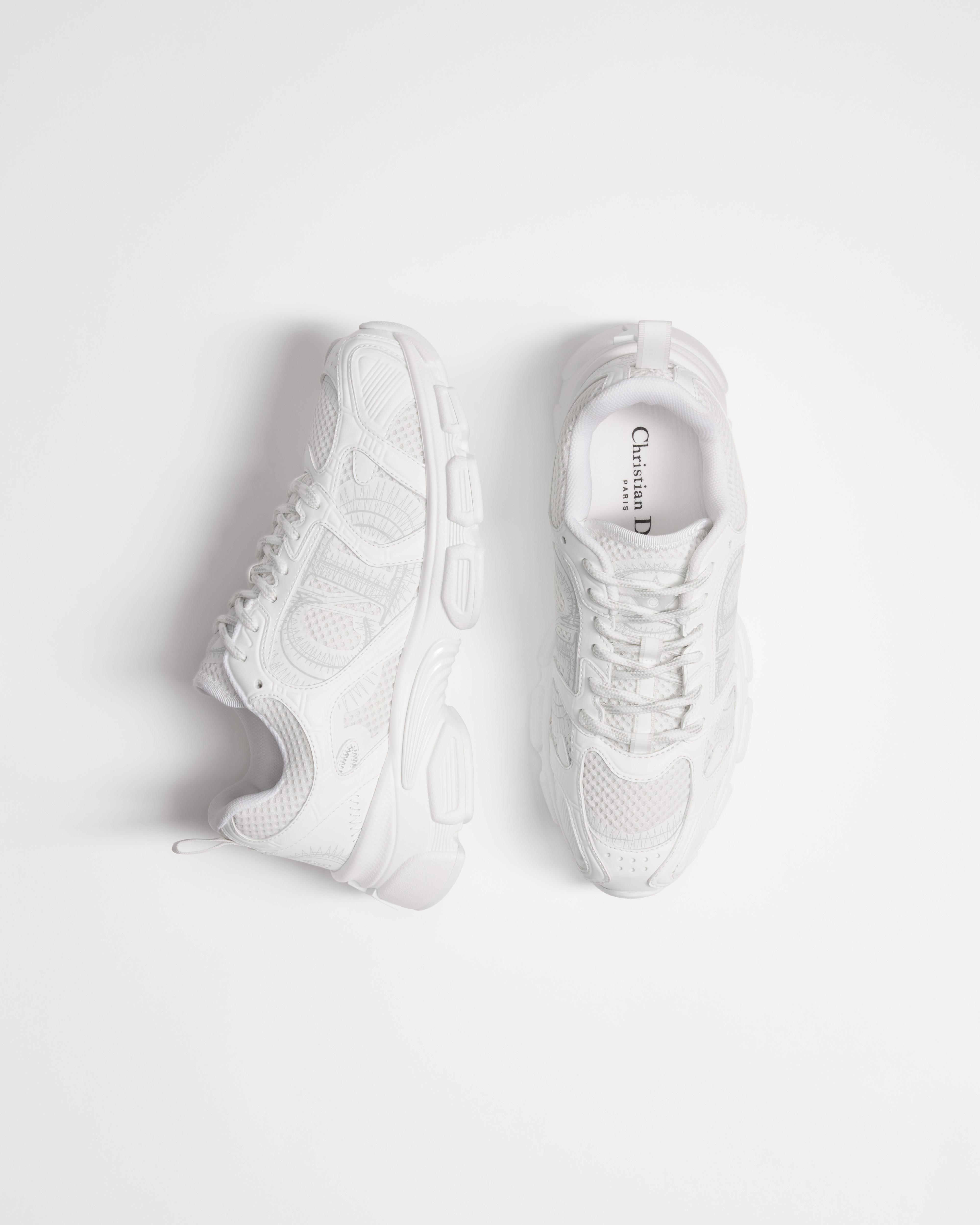 Dior Chrono 运动鞋 网眼织物和白色皮革效果镶片 E06