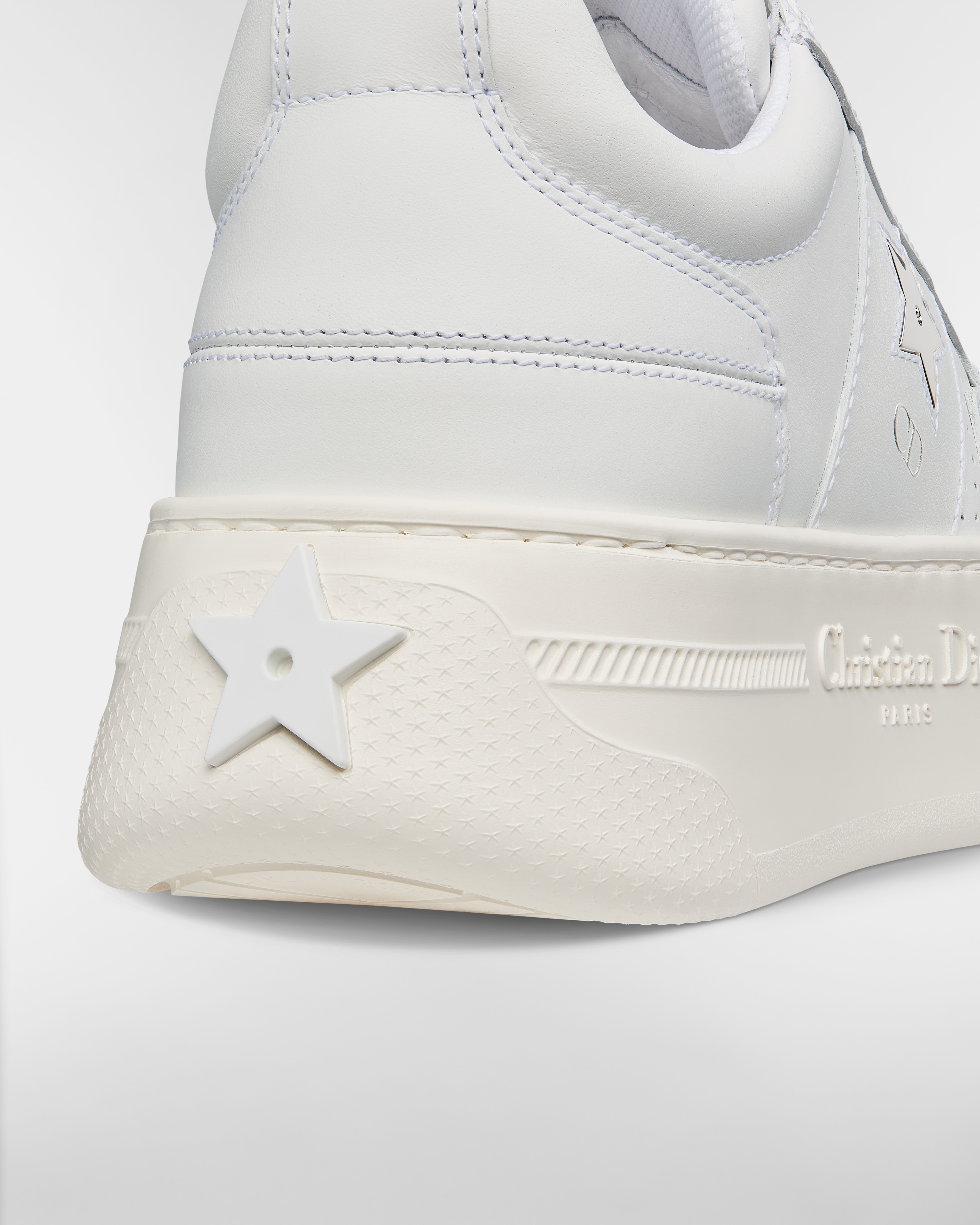 Dior Star 厚底运动鞋 白色牛皮革和绒面牛皮革 E09