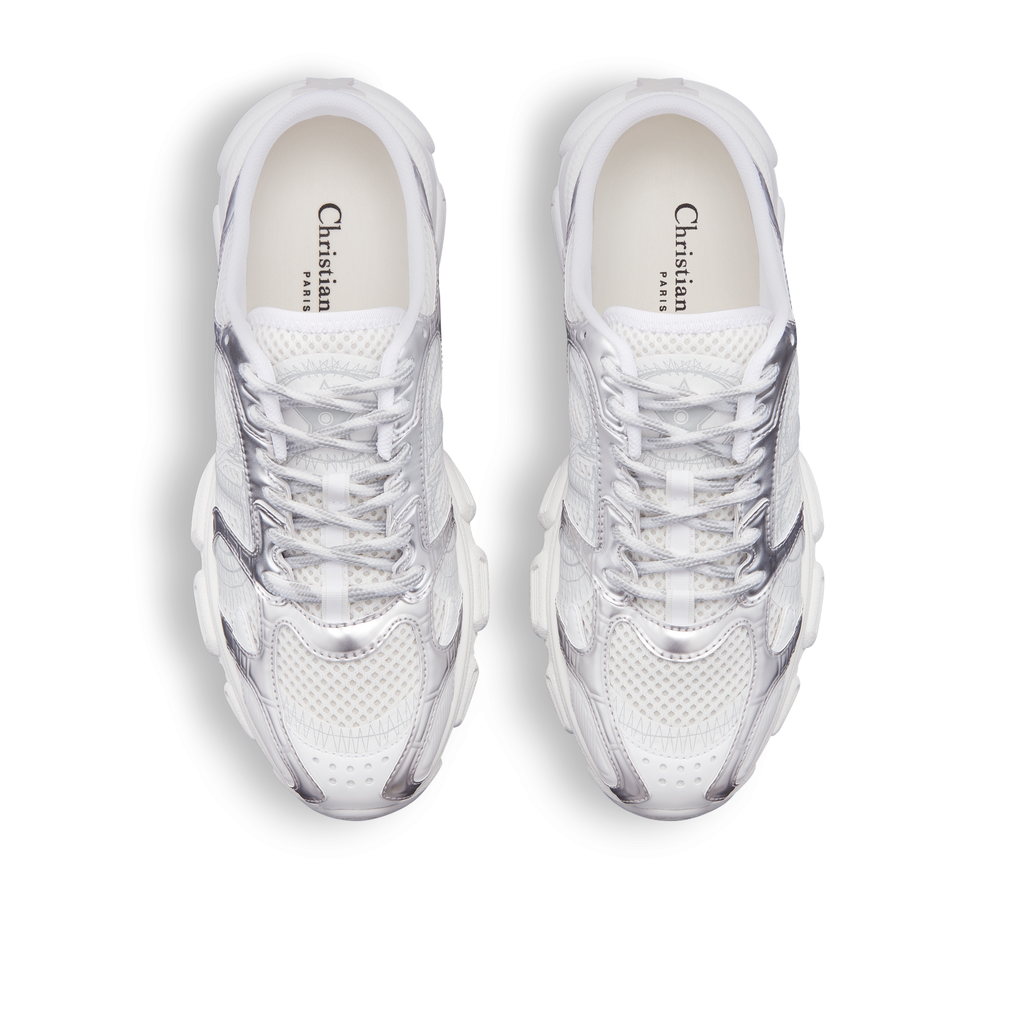 Dior Chrono 运动鞋 白色网眼织物搭配银色调和白色层压皮革效果镶片 E06