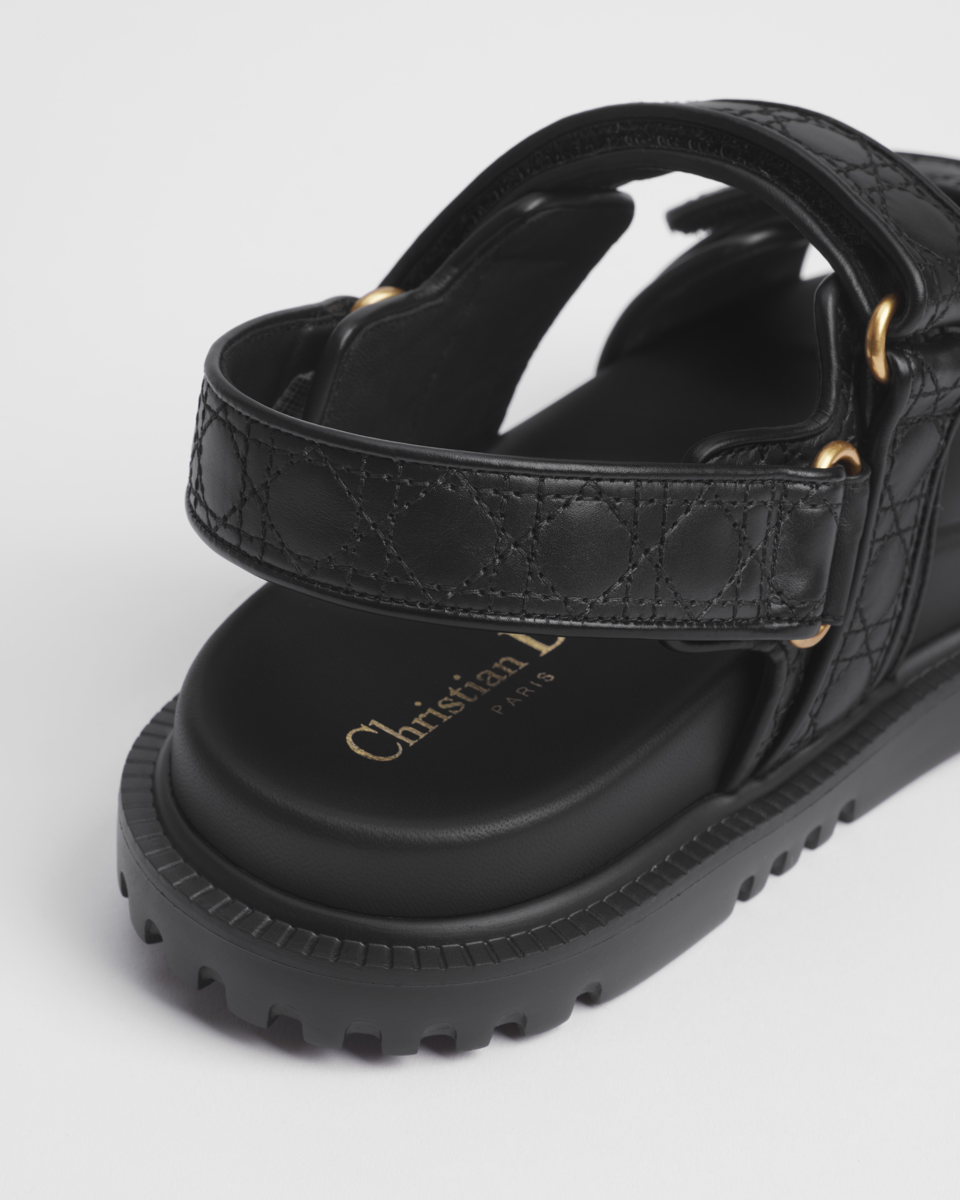 Dioract 凉鞋 黑色绗缝牛皮革藤格纹 E10