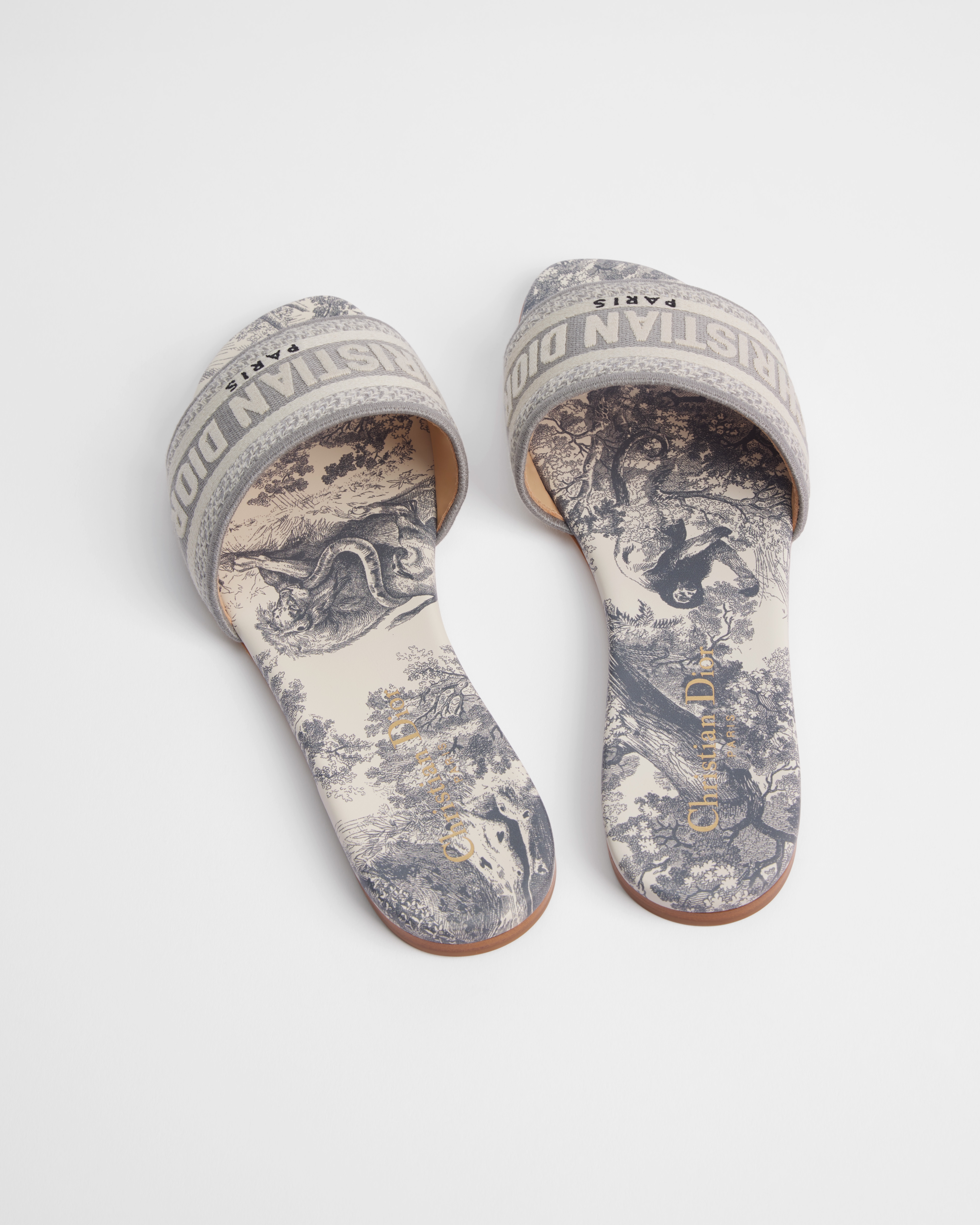 Dway 棉质凉拖 灰色棉质刺绣面料茹伊印花 E09