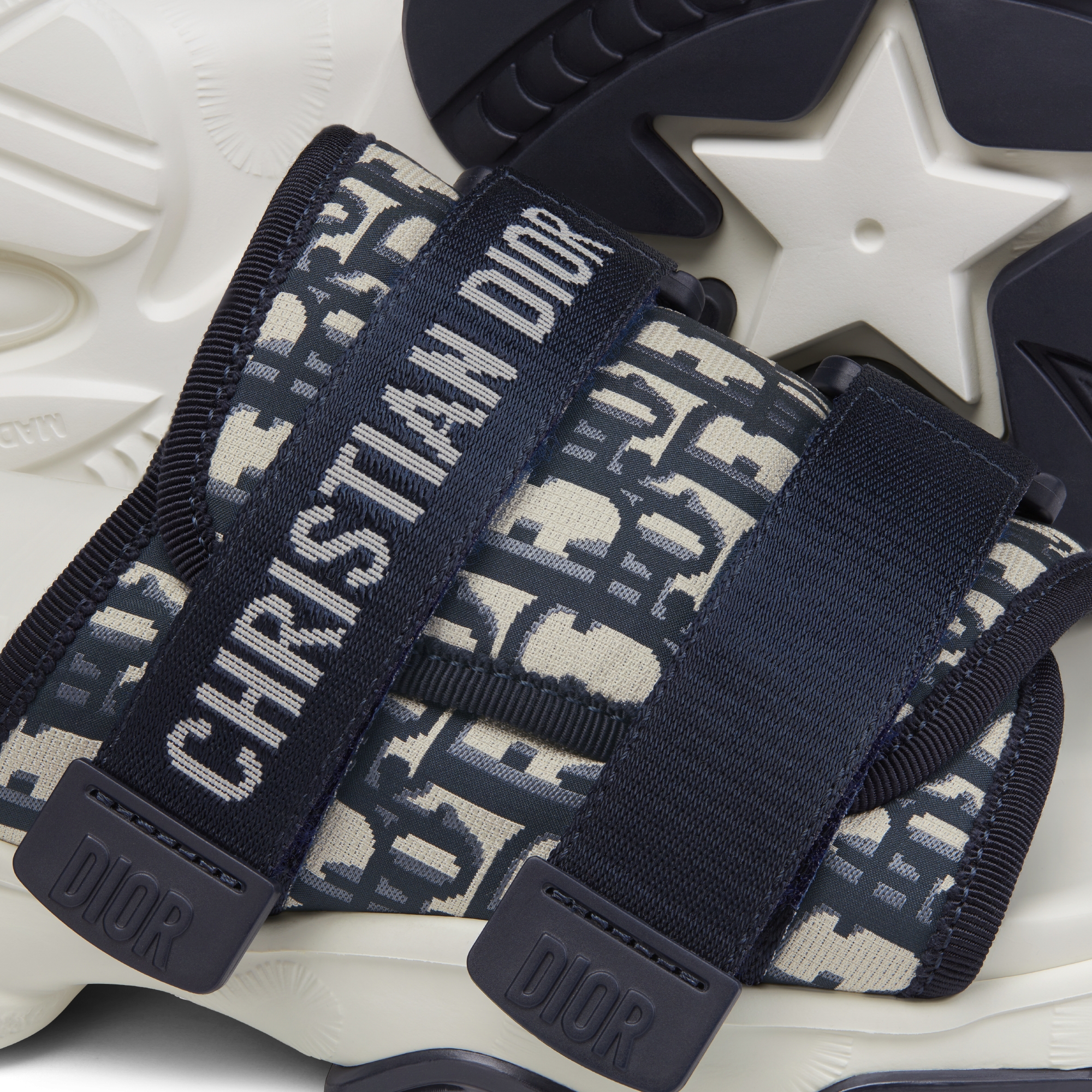 D-Wander 凉拖 深蓝色科技面料 Oblique 印花 E09