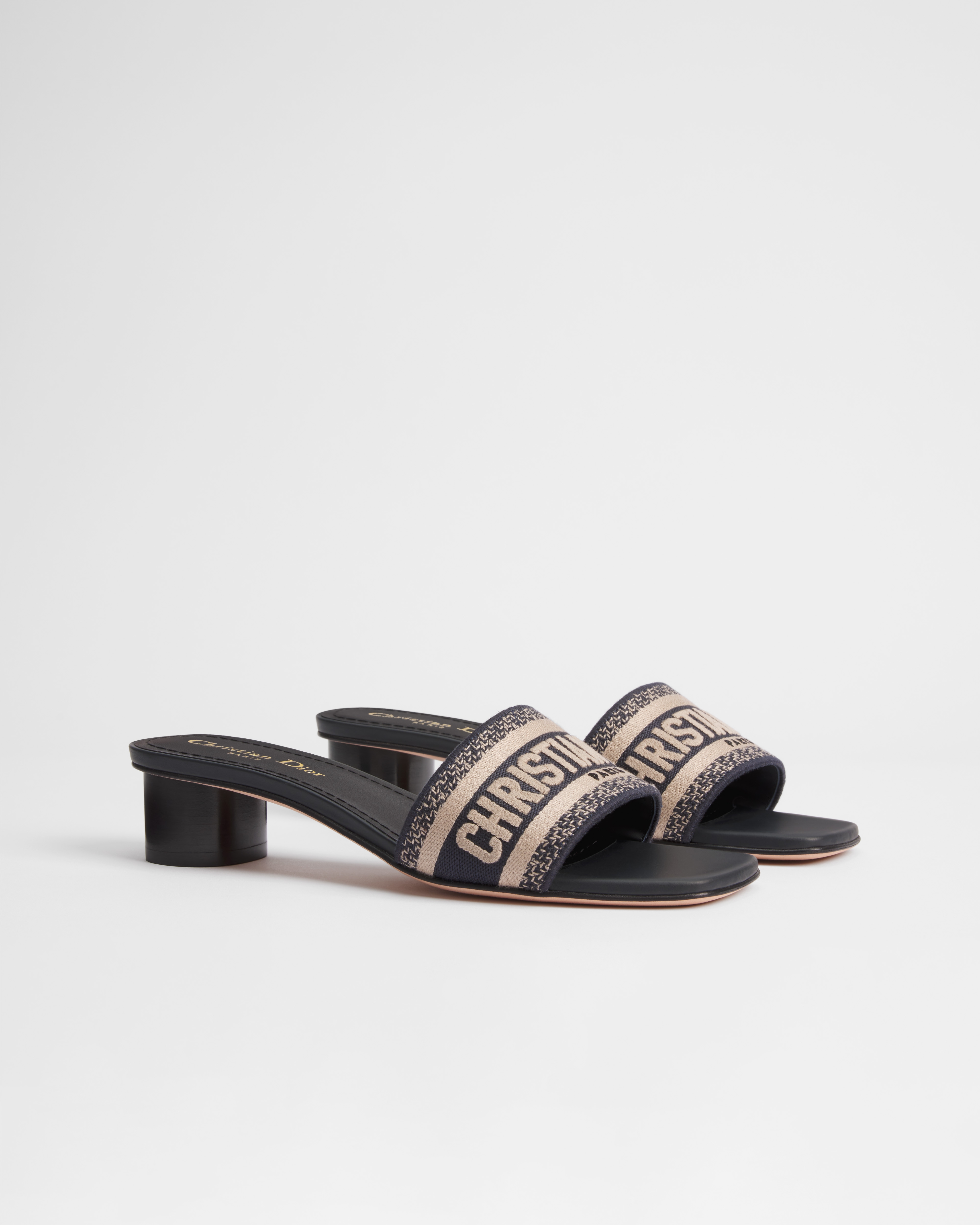 Dway 带跟凉拖 深蓝色棉质刺绣面料 E03