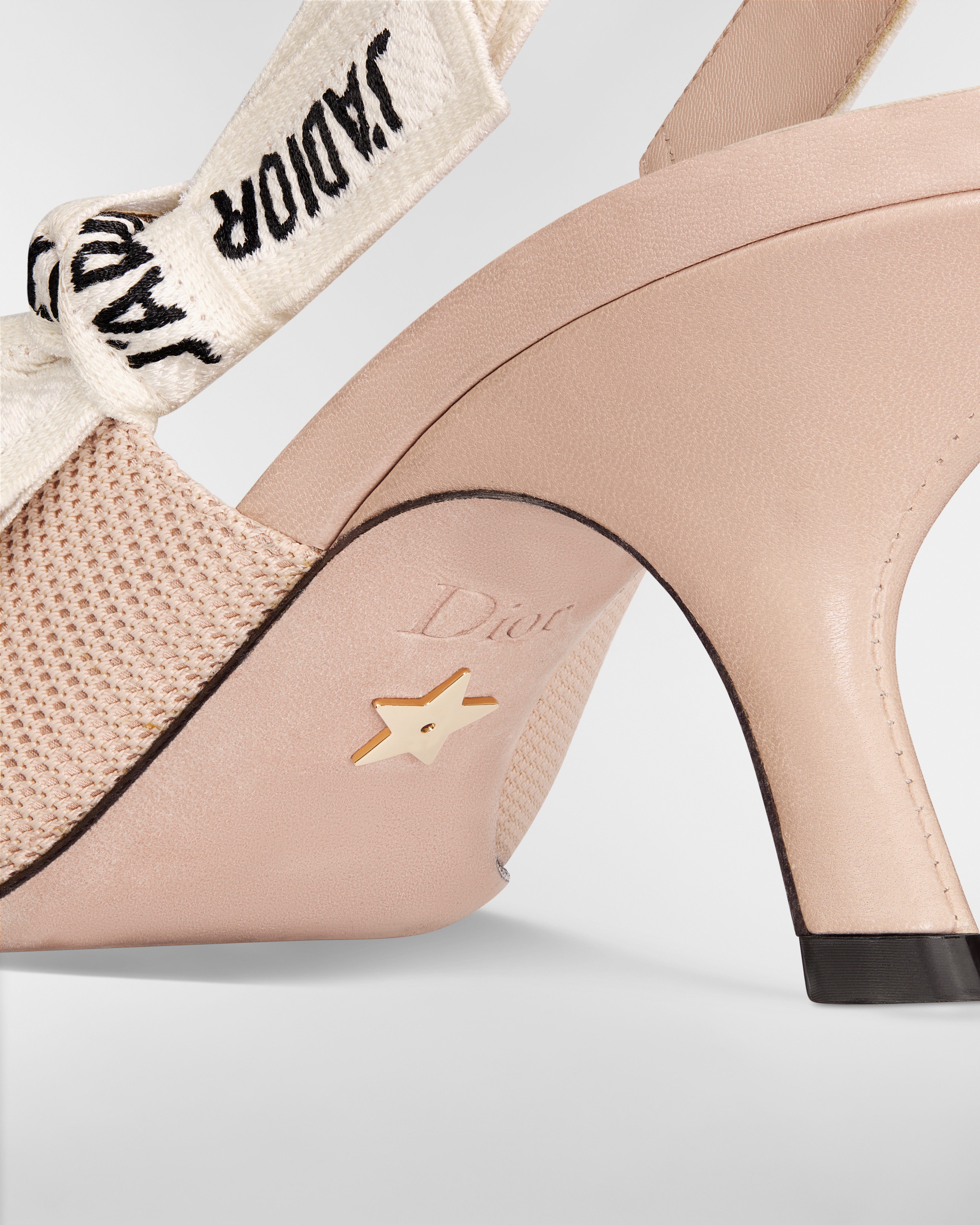 J'Adior 露跟高跟鞋 裸色科技面料 E09