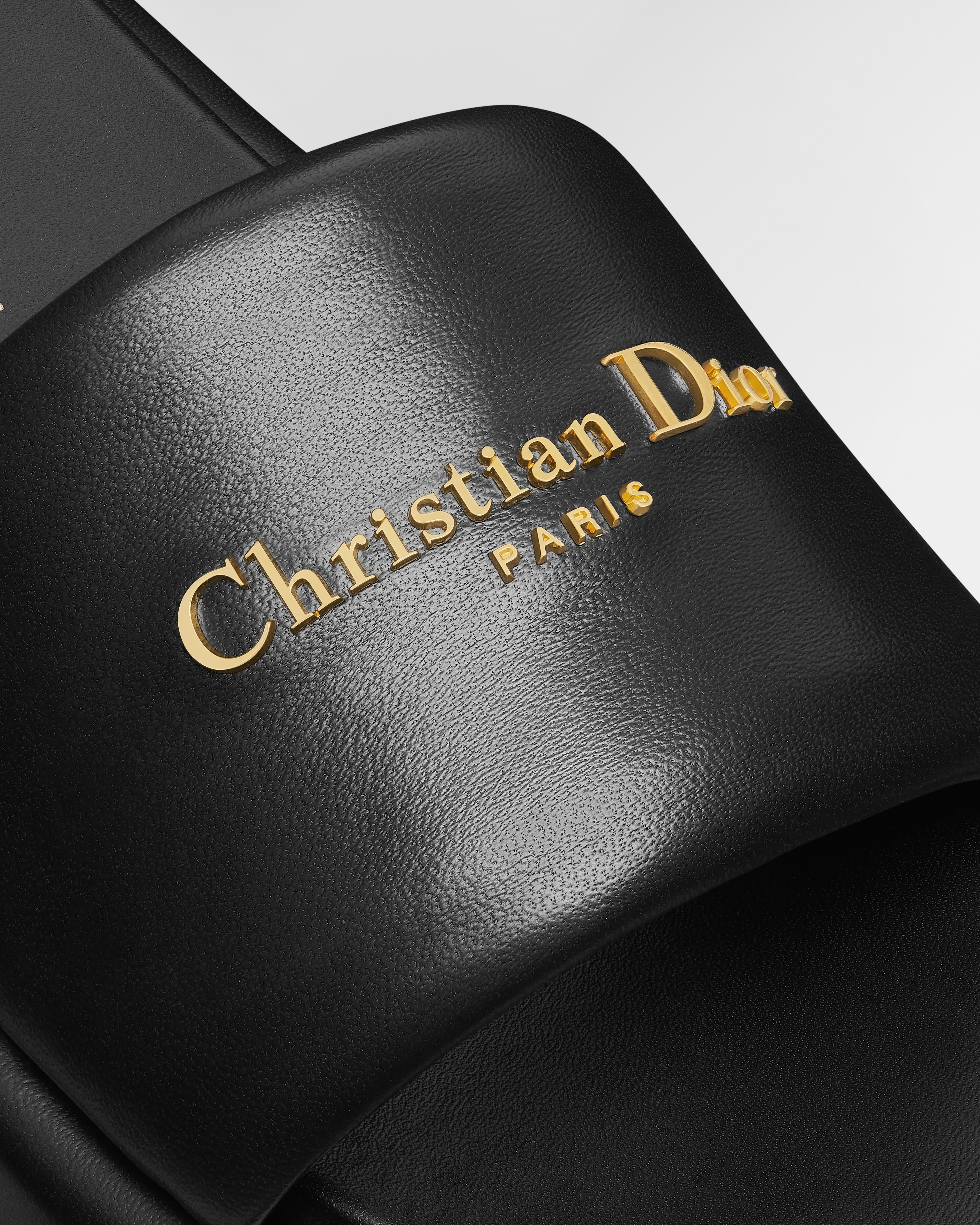 D-Lane 厚底凉拖 黑色加垫羊皮革 E09