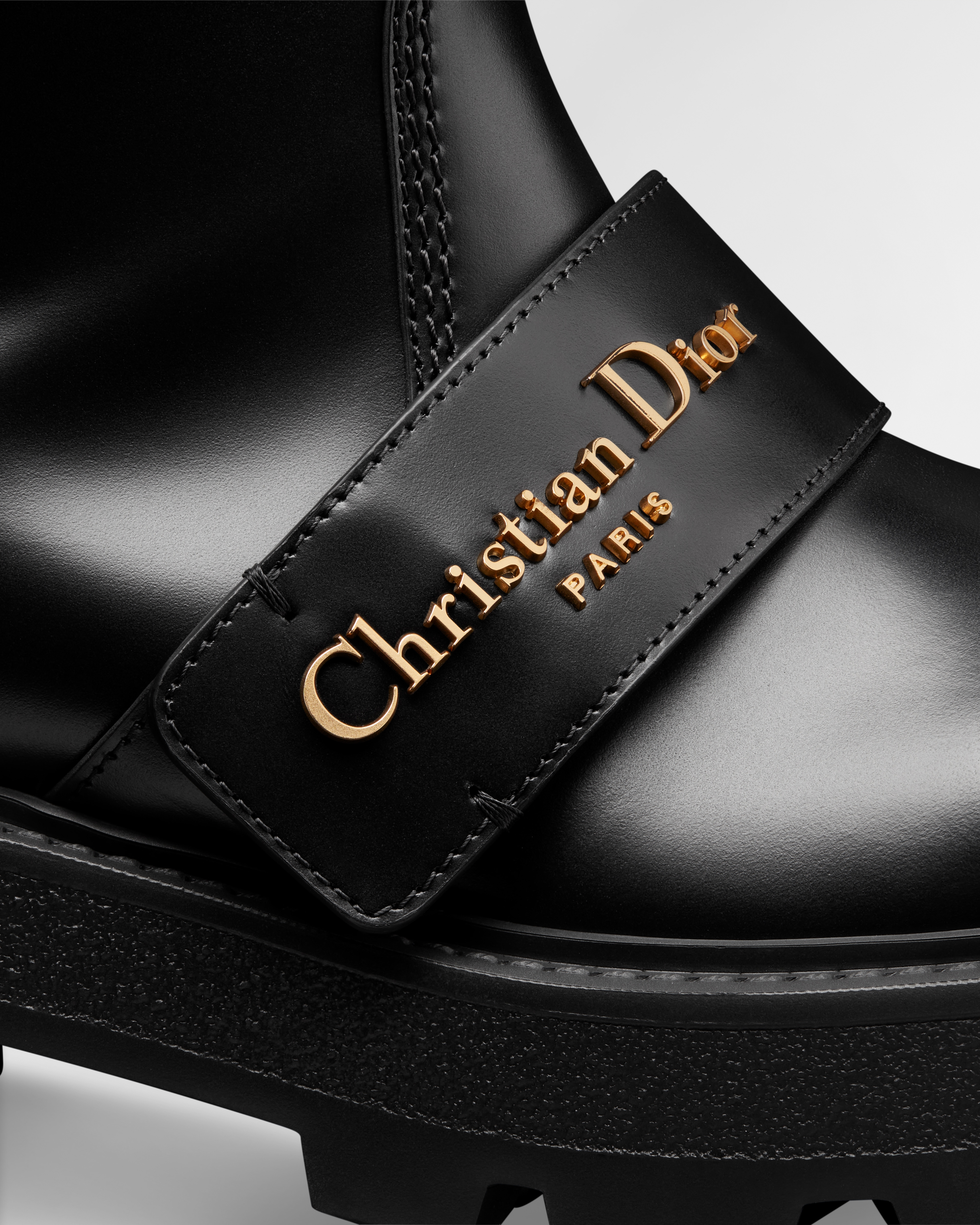 D-Quest 及踝靴黑色牛皮革| DIOR