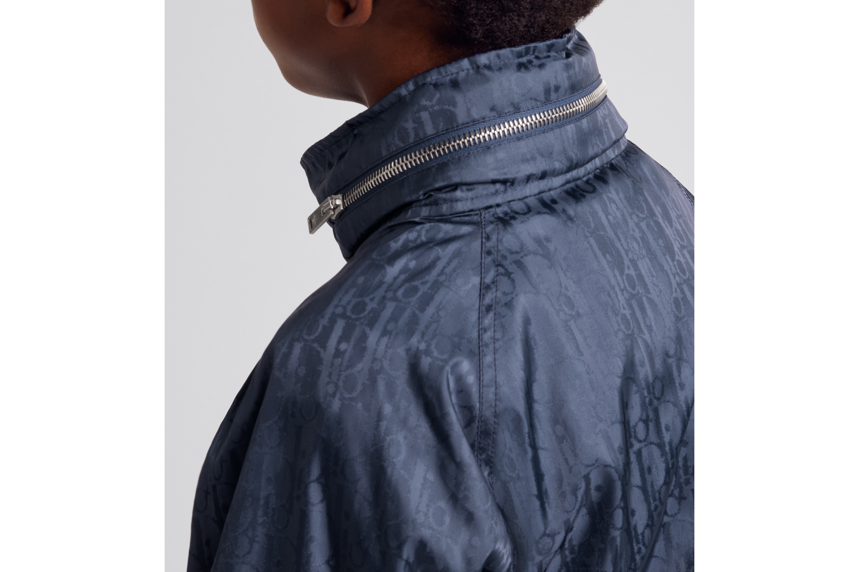 儿童连帽防风夹克 海军蓝色防水效果提花科技面料 Oblique 印花 E03