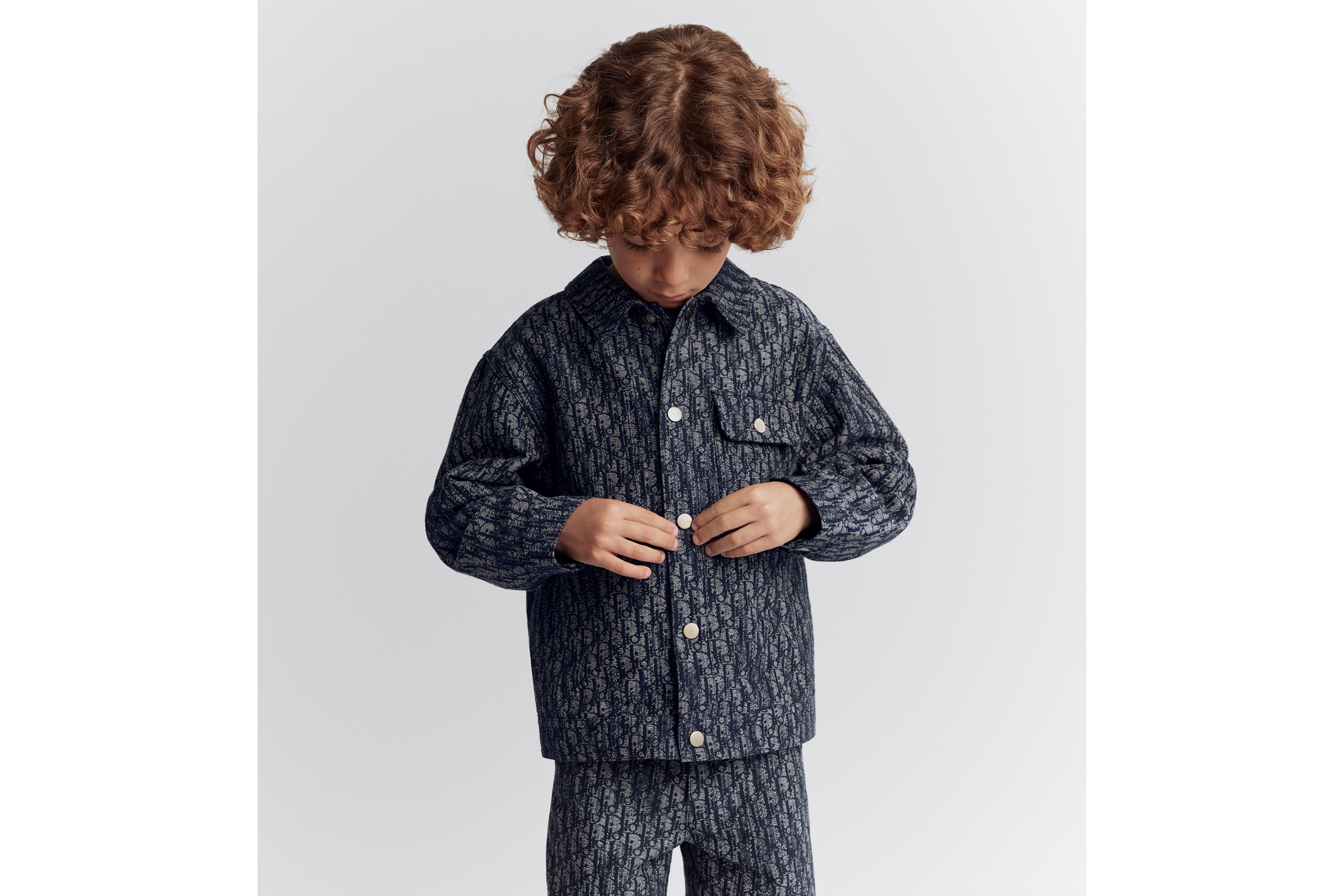 儿童夹克 蓝色华达呢提花面料 Oblique 印花仿旧效果 E02