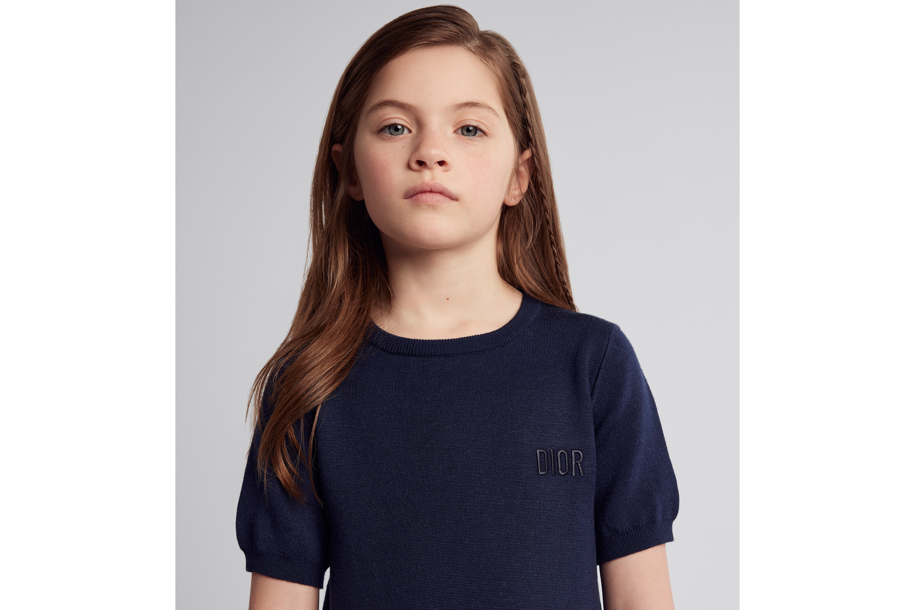 look_image_alt_prefix 儿童双面 A 字连衣裙 海军蓝色绵羊毛针织面料象牙色和蓝色 Oblique 印花 E08