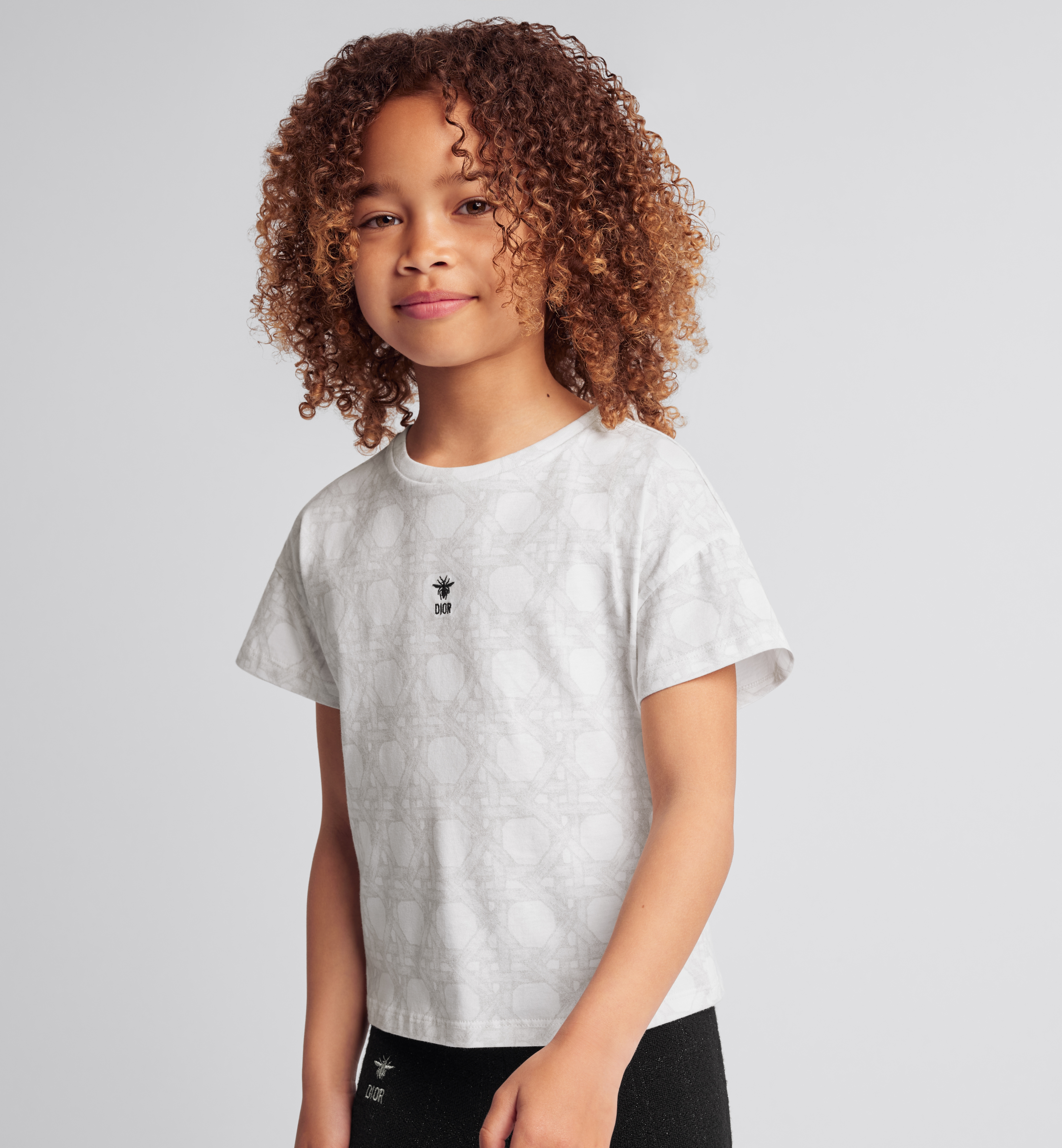 儿童 T 恤 象牙色棉质平纹针织面料浅灰色藤格纹图案 E02