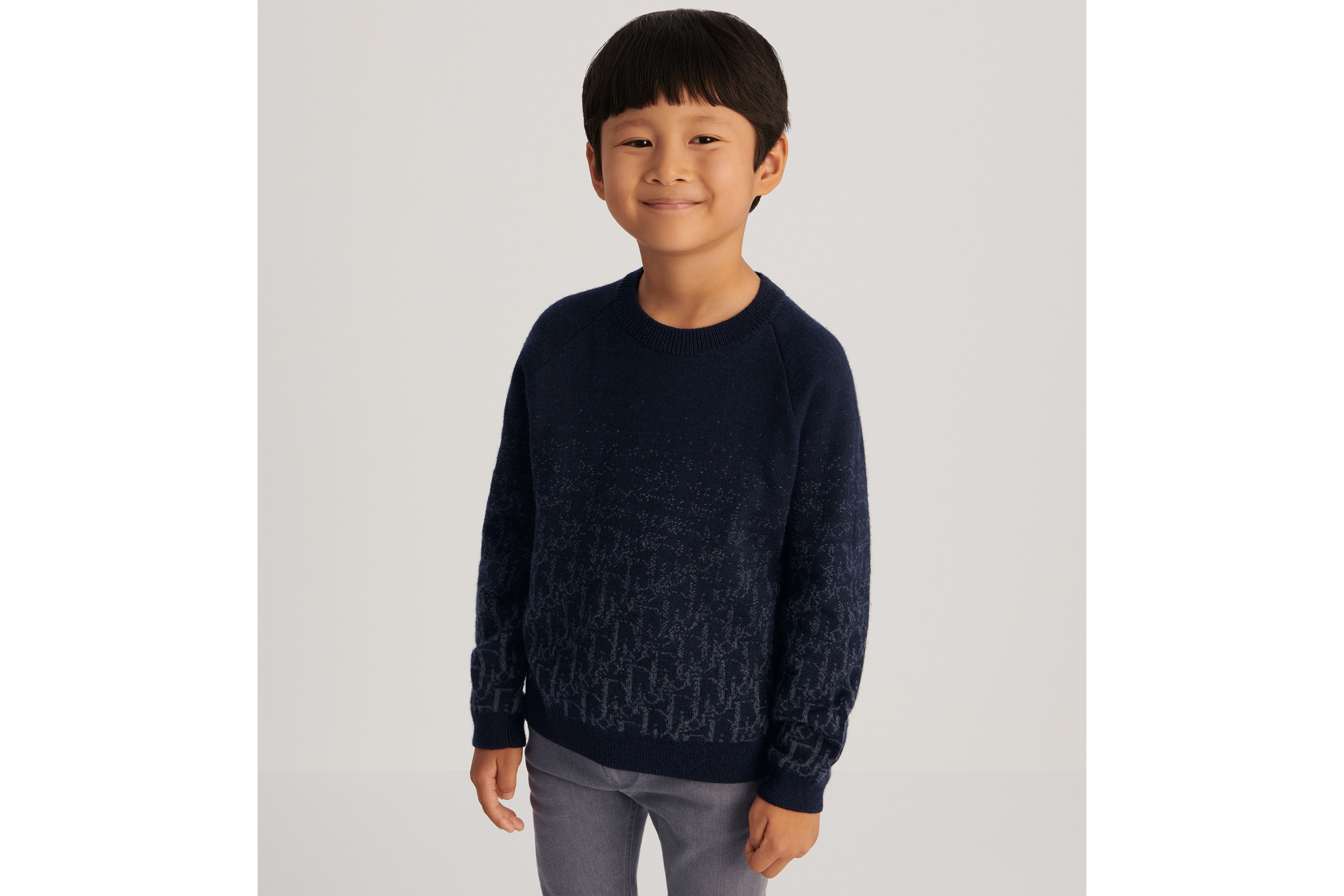 look_image_alt_prefix 儿童针织衫 海军蓝色绵羊毛针织面料蓝色 Oblique 印花渐变效果 E07