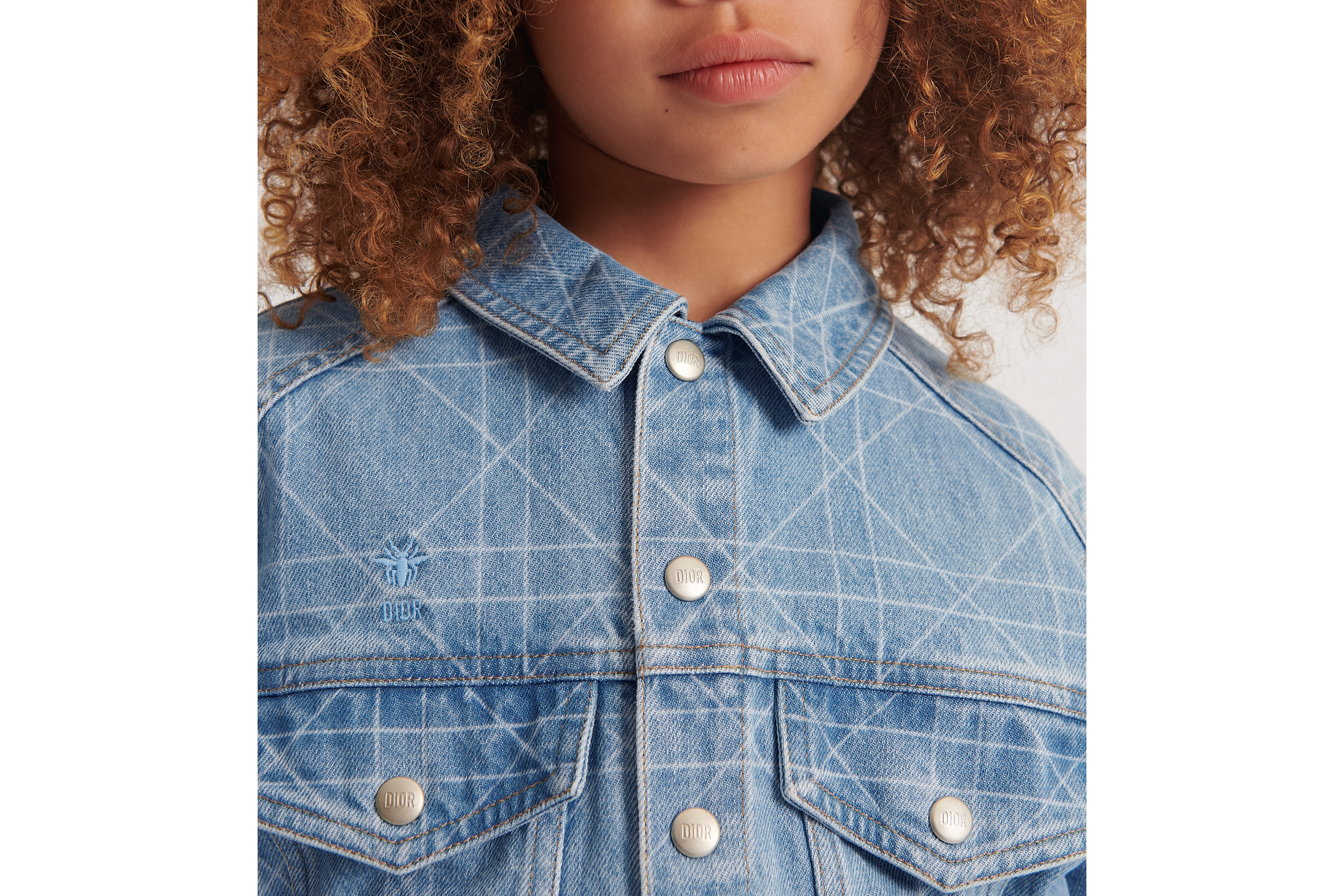 look_image_alt_prefix 儿童夹克 蓝色棉质混纺牛仔布藤格纹 E04