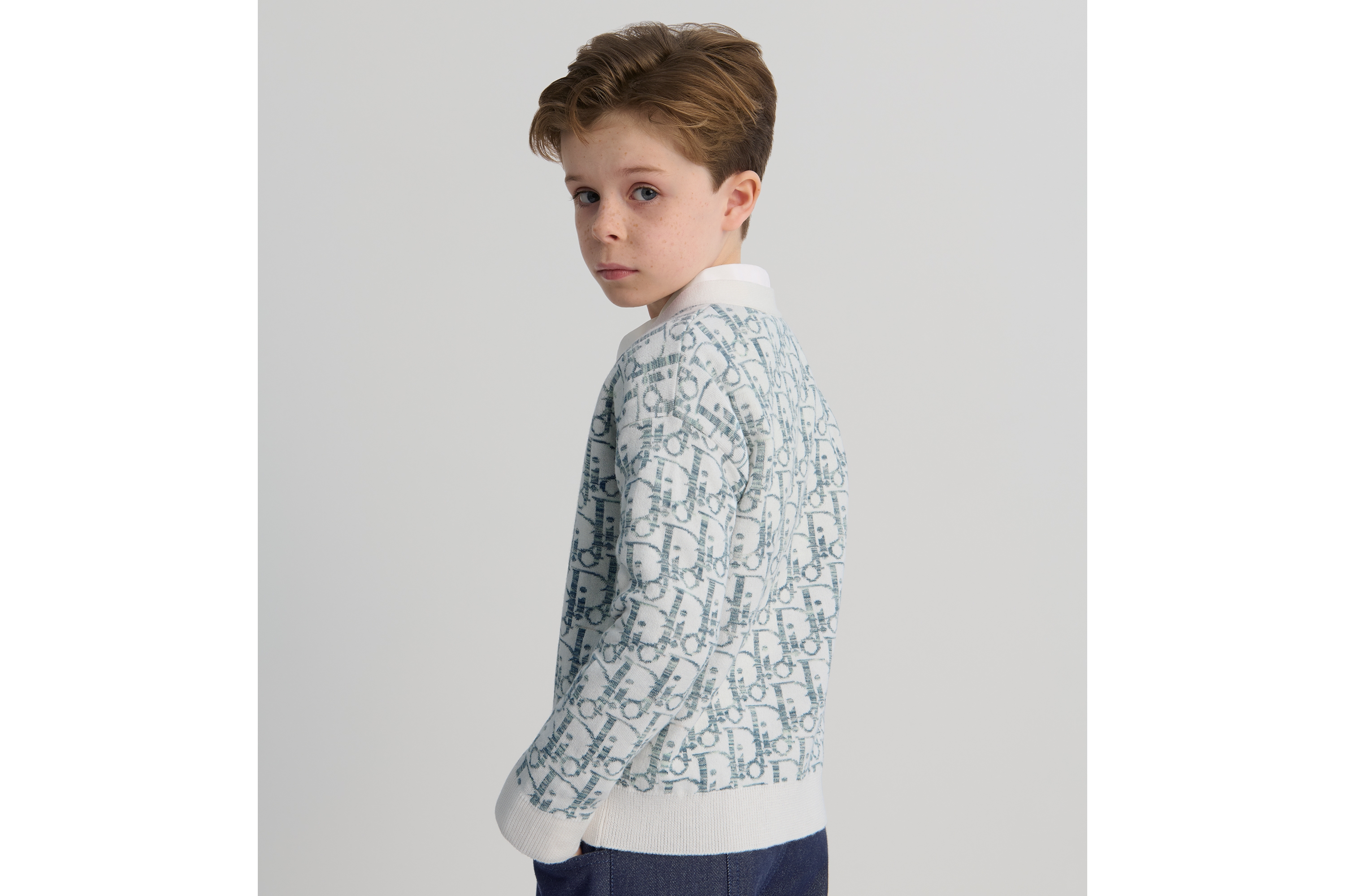 儿童开衫 象牙色棉质针织面料绿色和蓝色 Oblique 印花 E08