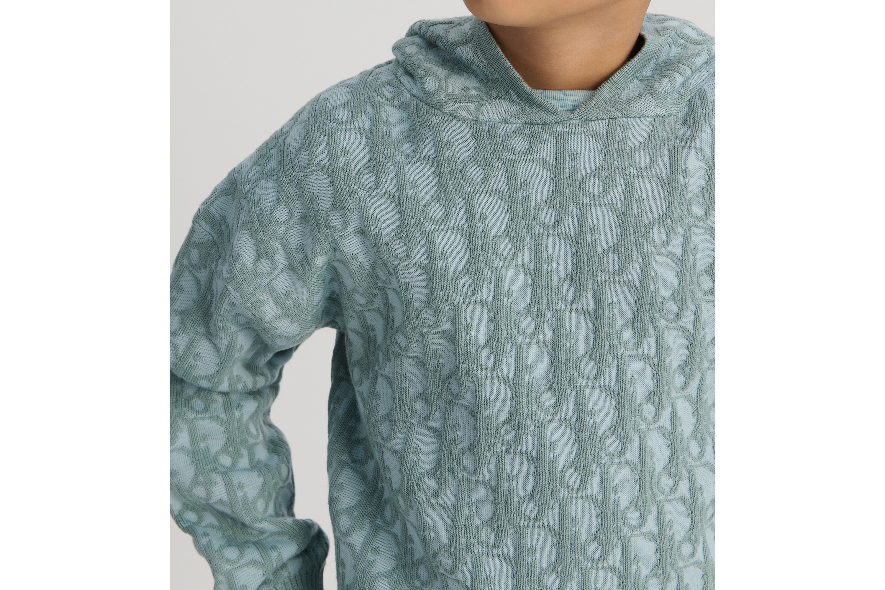 look_image_alt_prefix 儿童连帽针织衫 水蓝色棉质混纺针织面料搭配蓝色 Oblique 印花面料 E07