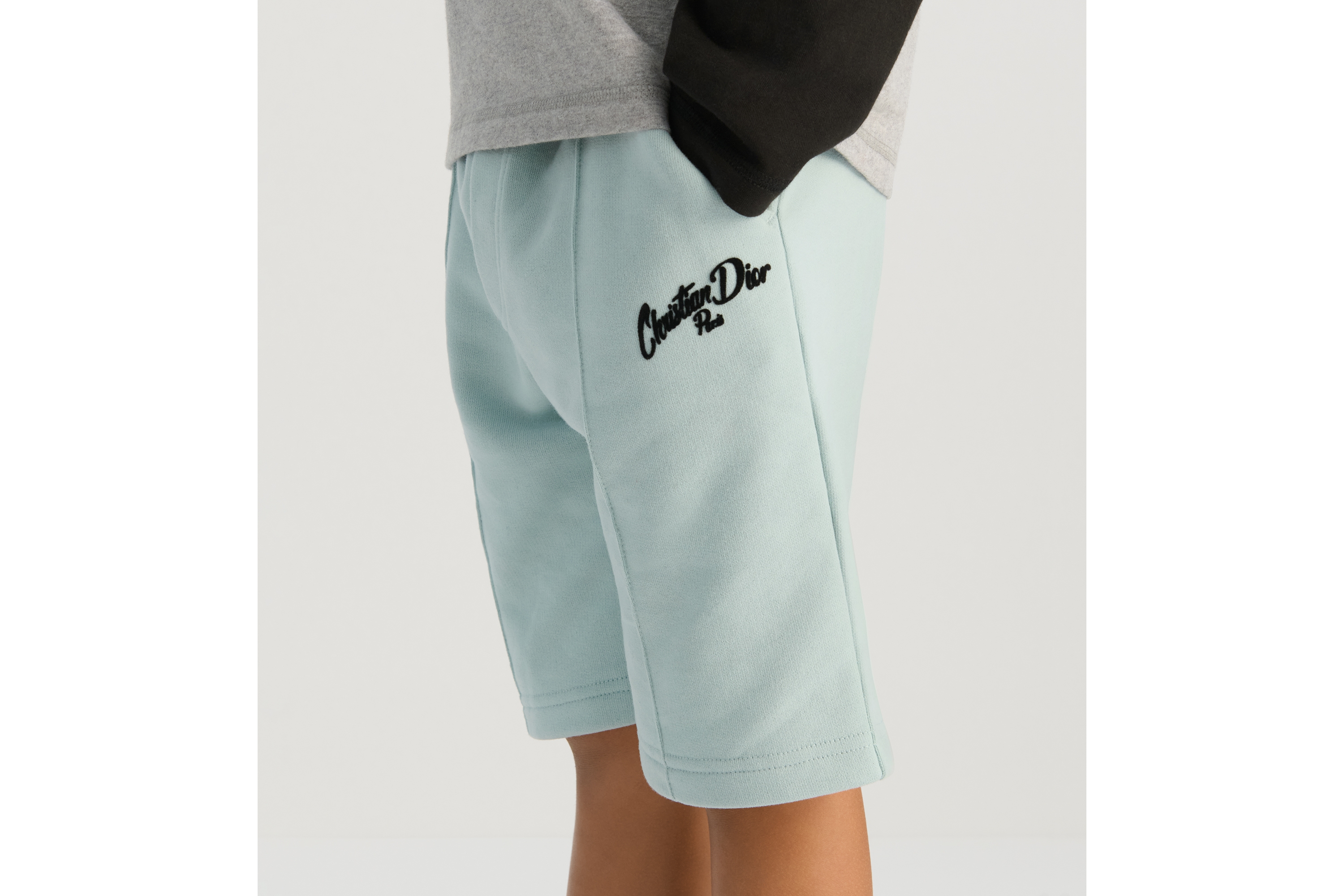 look_image_alt_prefix 儿童运动短裤 水蓝色棉质起绒面料 E13